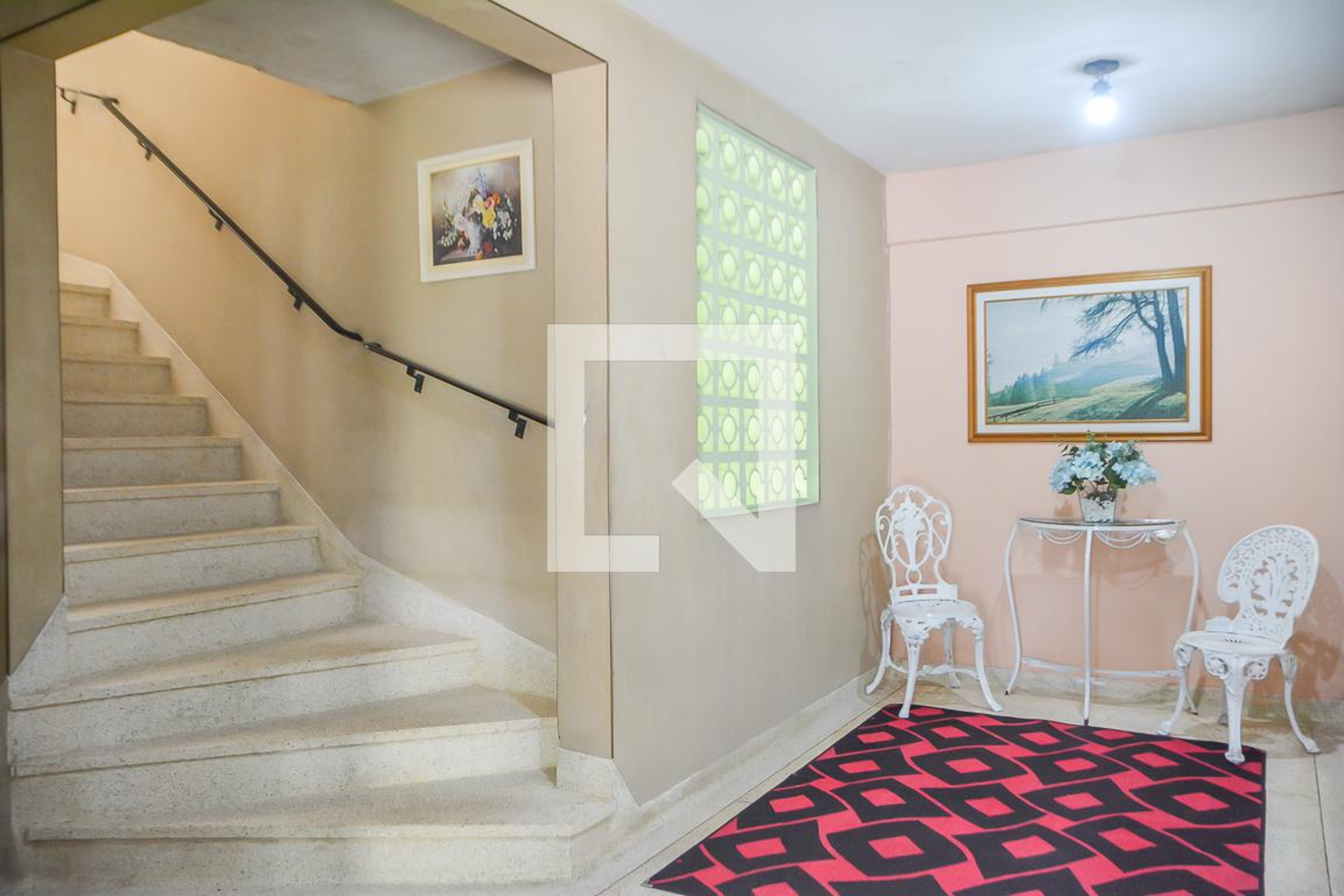 Hall de entrada Condomínio em Rua José Maria Silva, 262