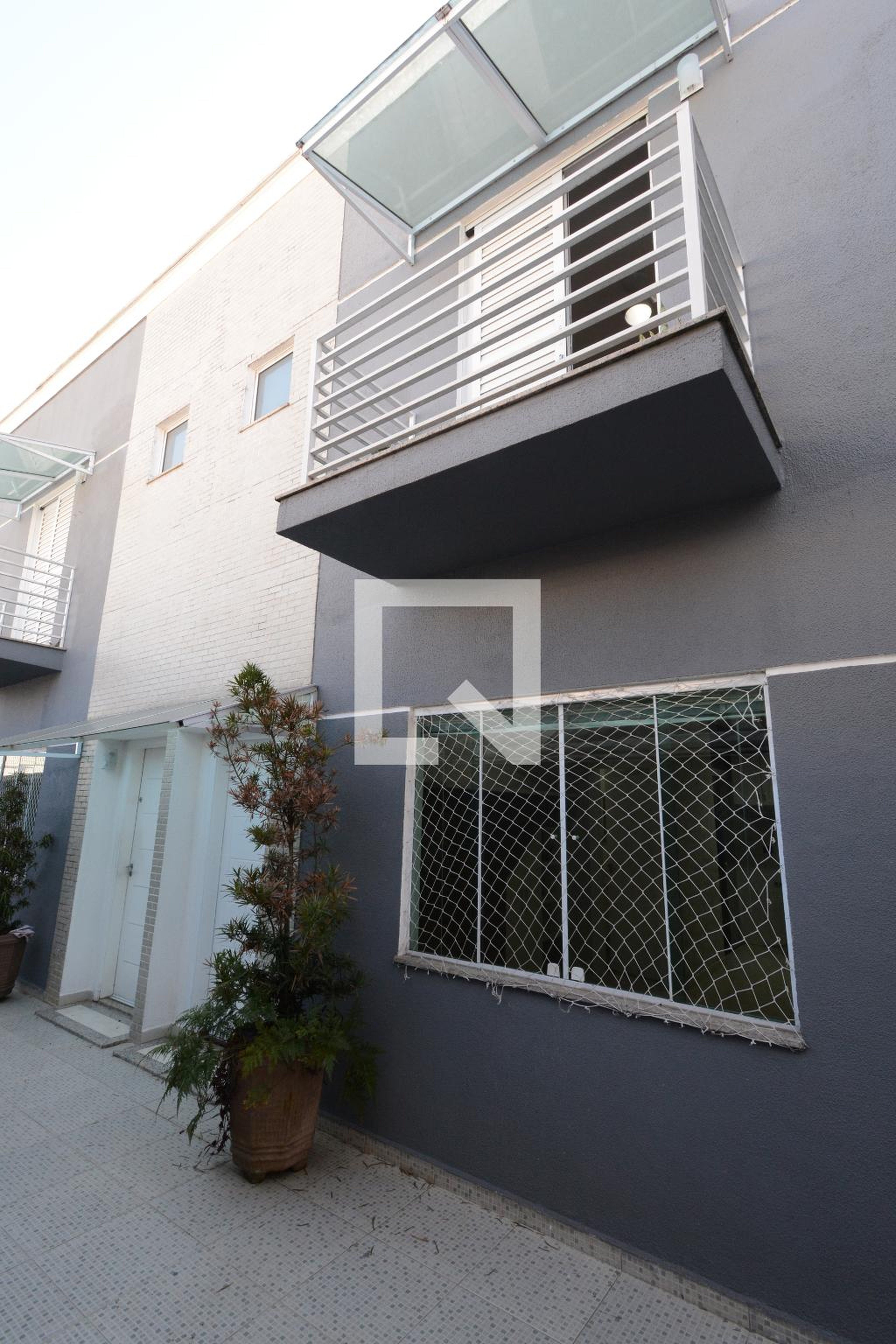 Fachada Condomínio em Rua Teodósio Nobre, 36