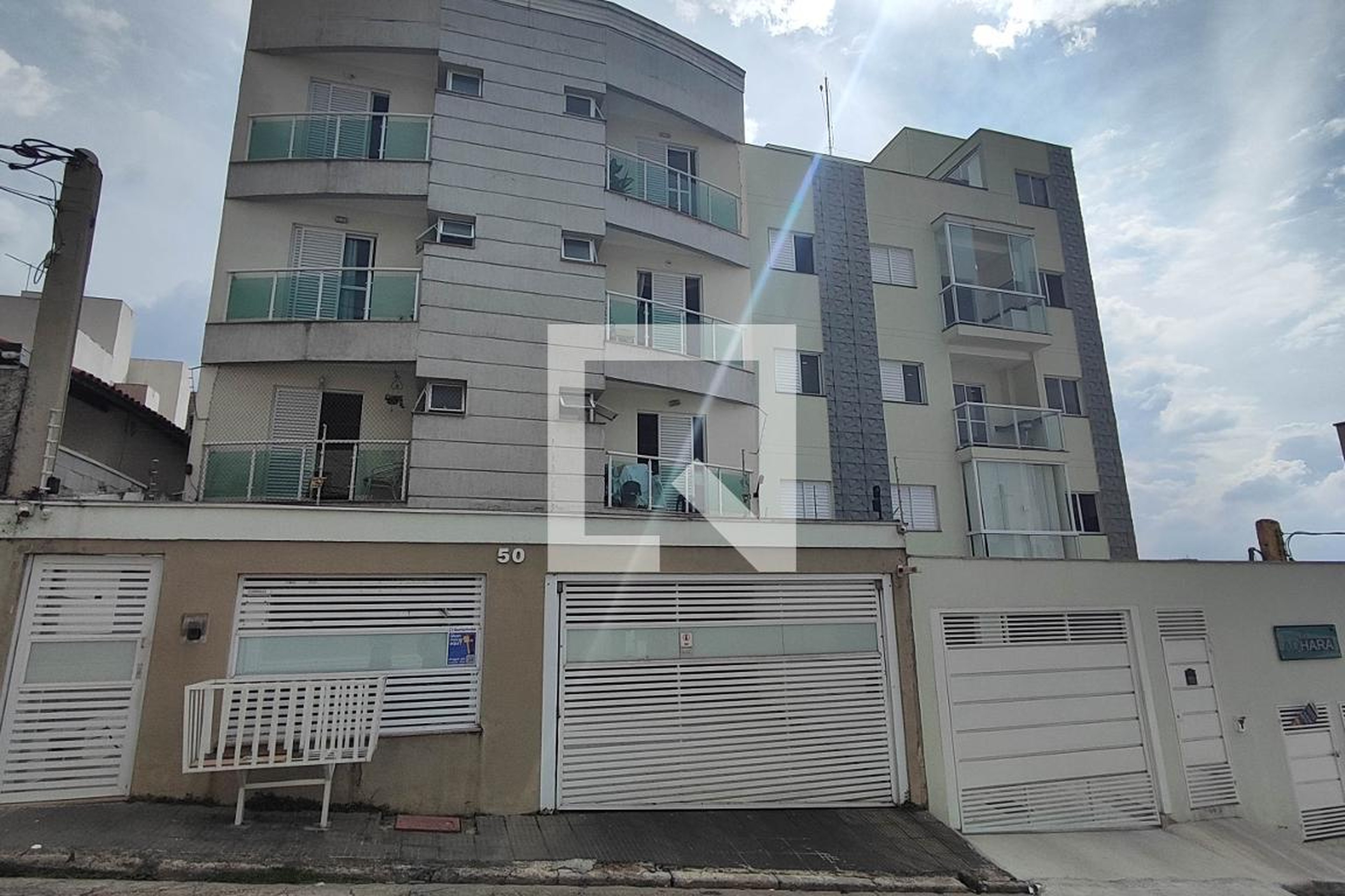 Fachada Condomínio em Rua Vitório Veneto, 50