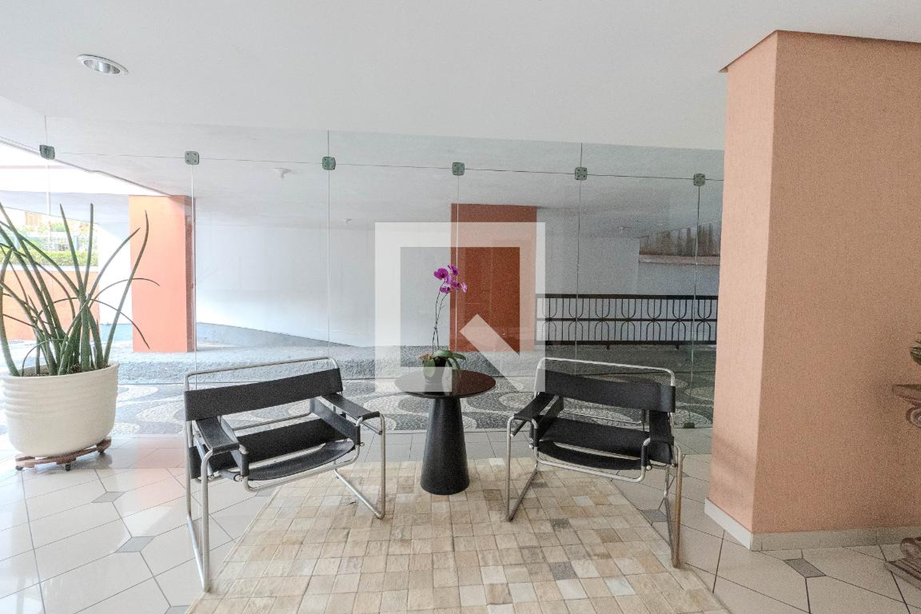 Hall de entrada - Edifício Jatobá