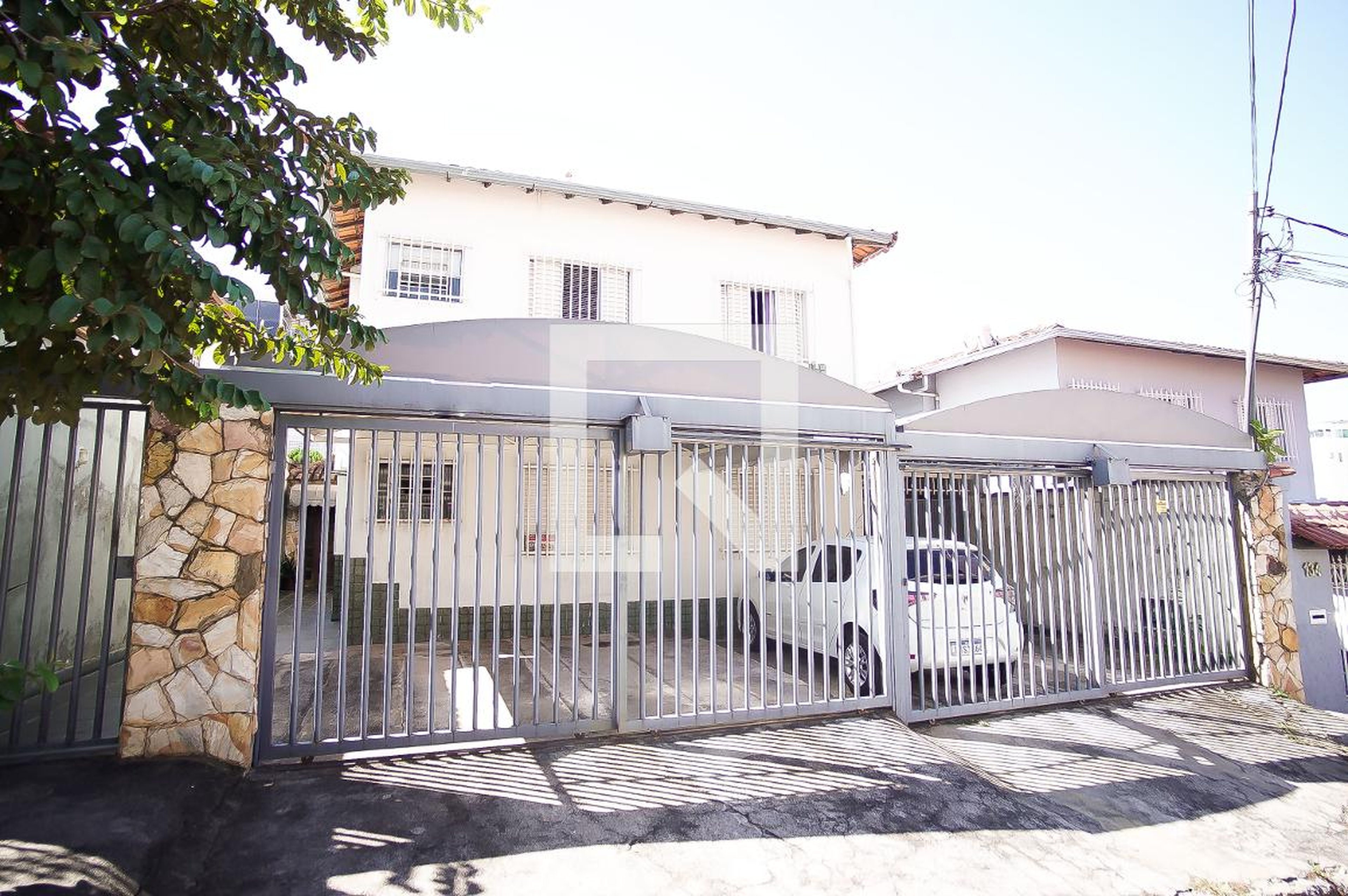 Fachada Condomínio em Rua Paulino Vaz de Melo, 146