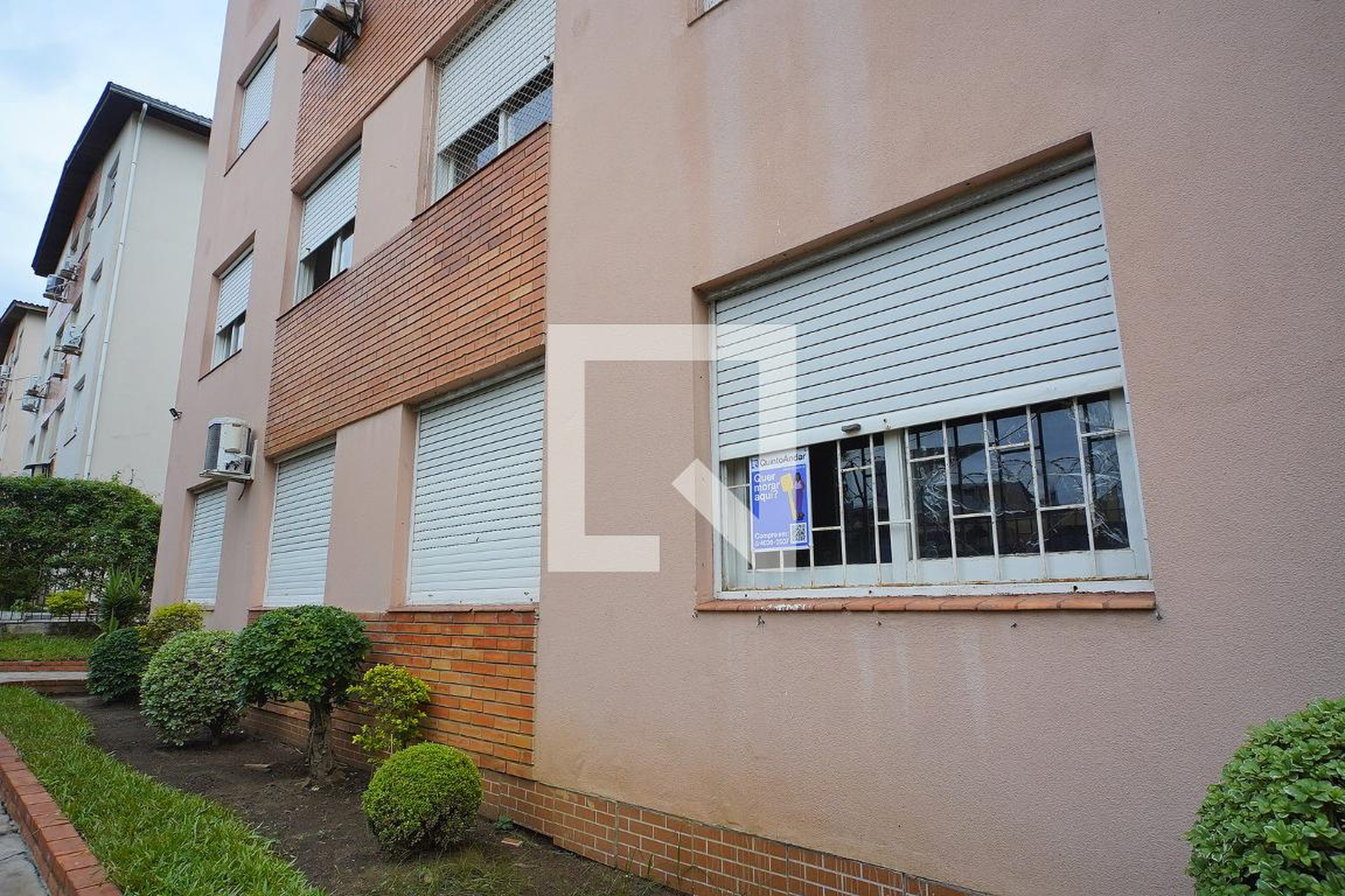 Fachada do Prédio Condomínio em Rua Valdomiro Souza, 65