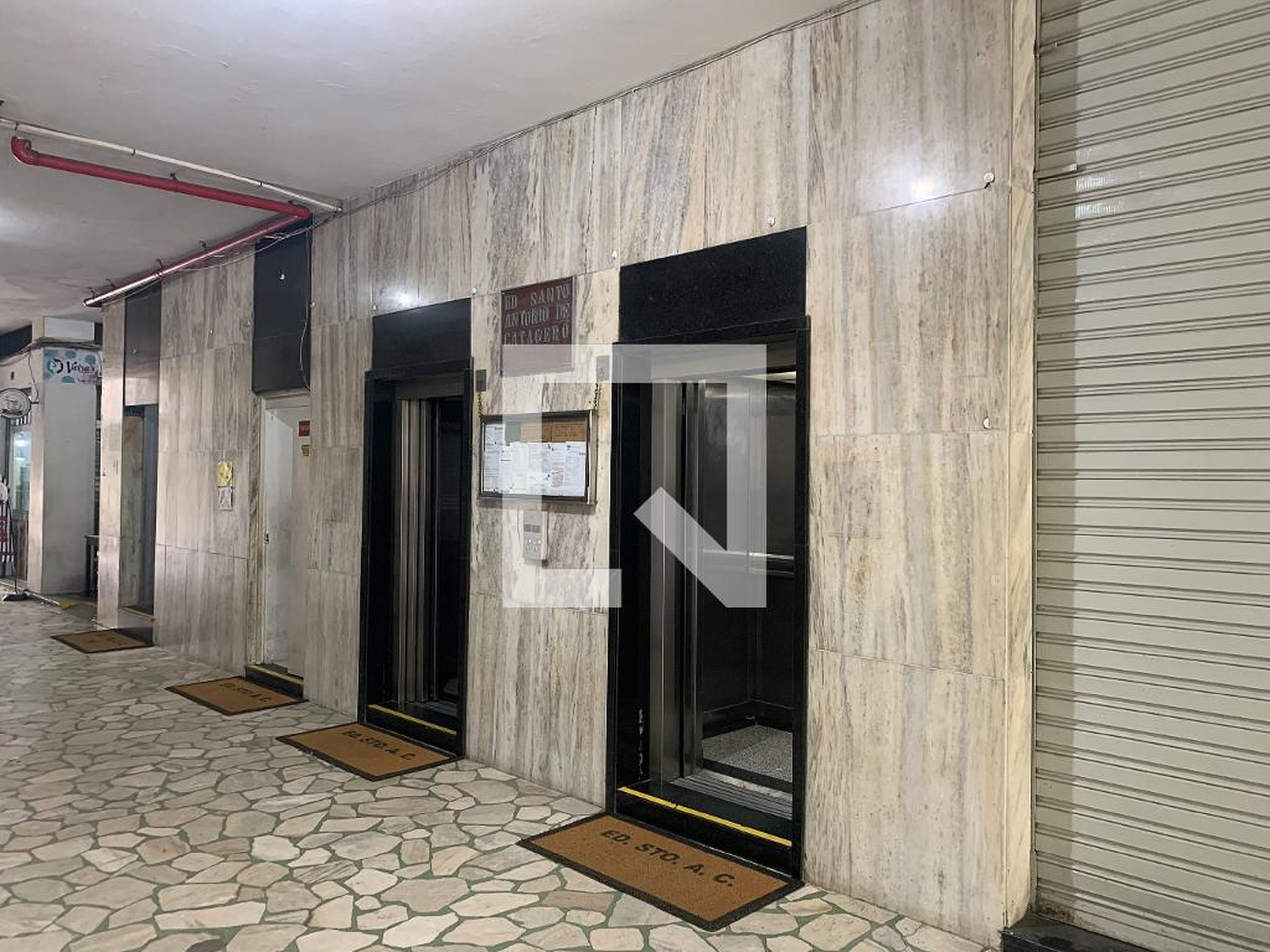 Hall de entrada - Edifício Santo Antônio de Catagero