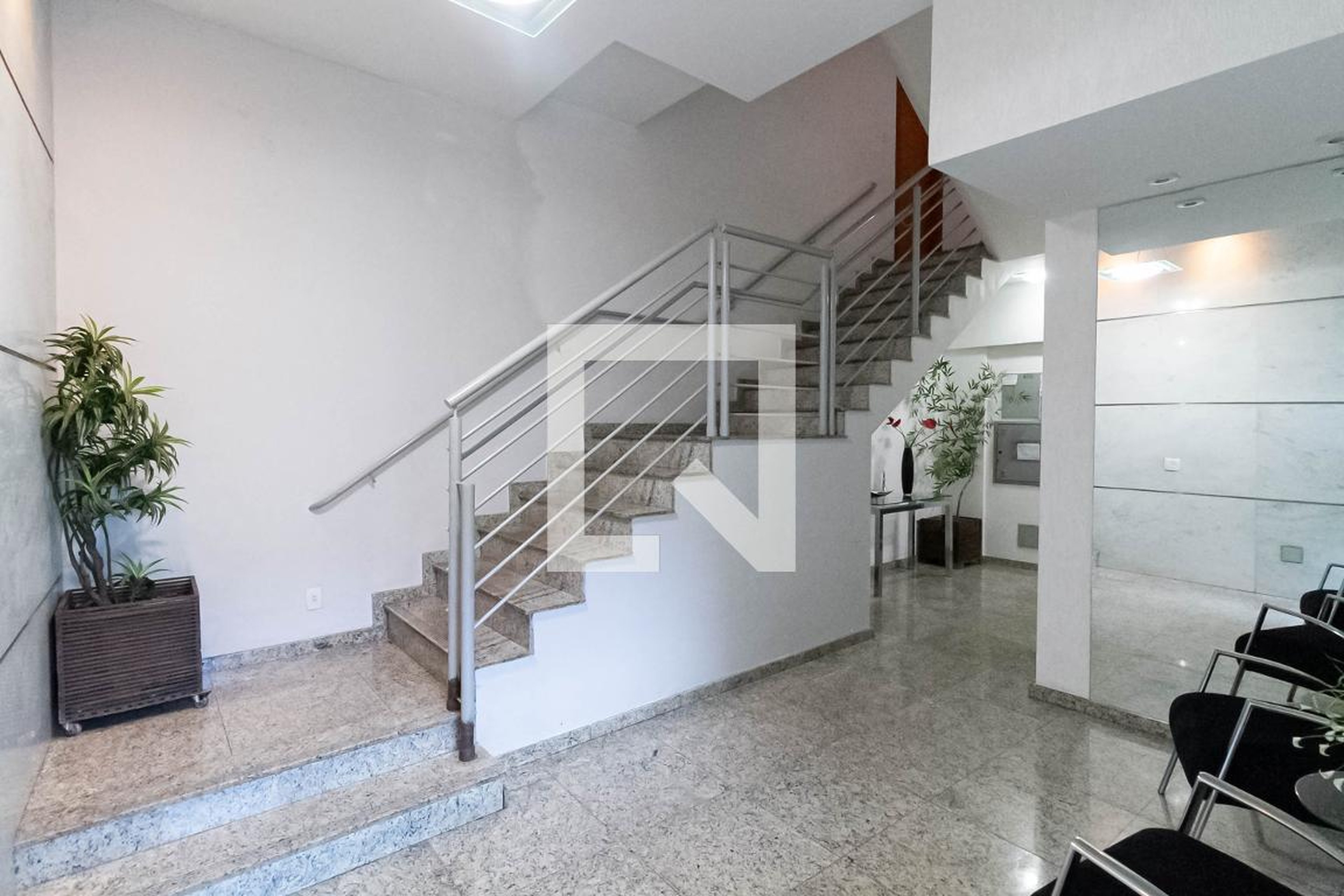 Hall de entrada - Edifício Camila Magalhães