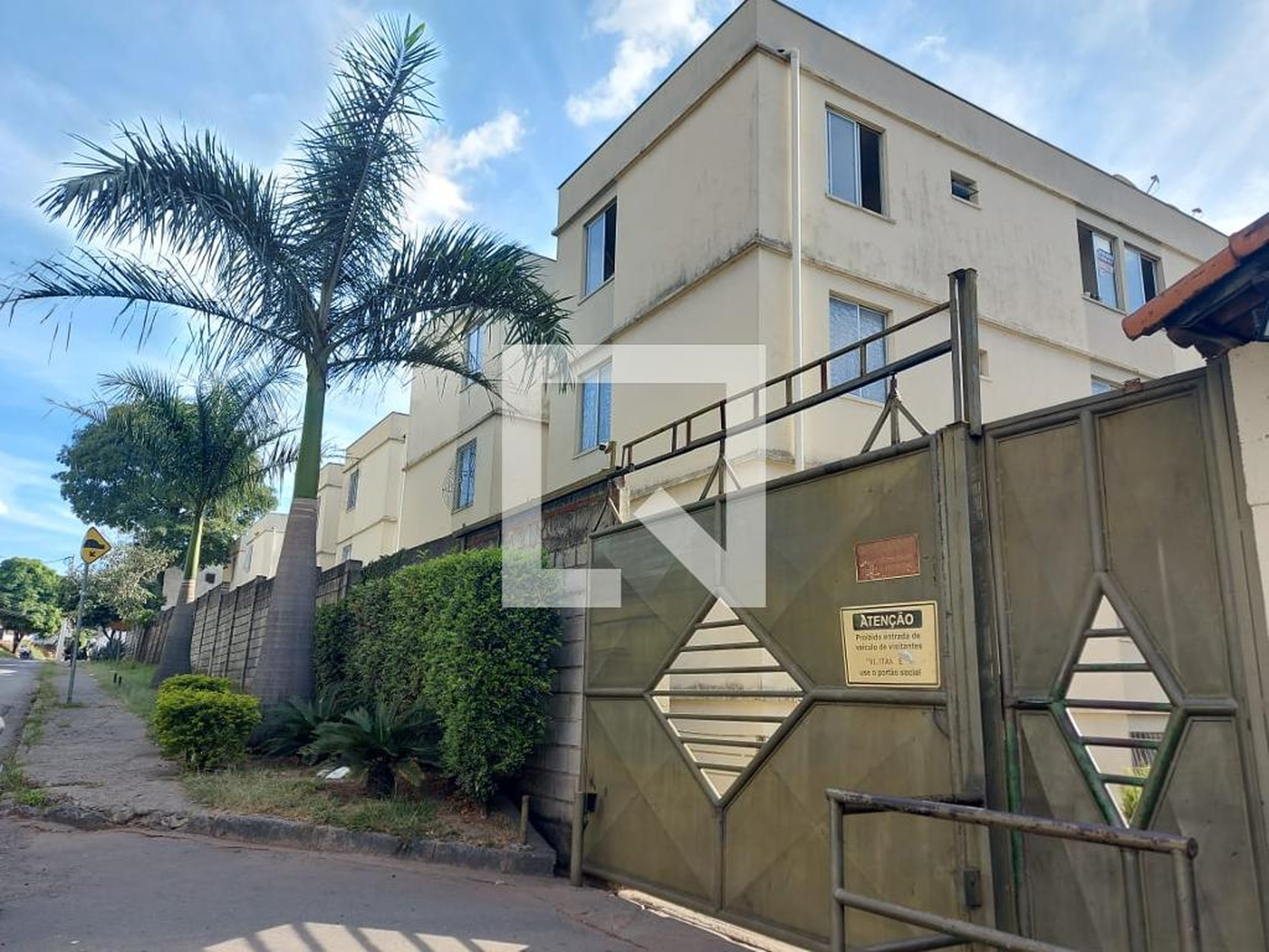 Fachada Residencial Vista Alegre