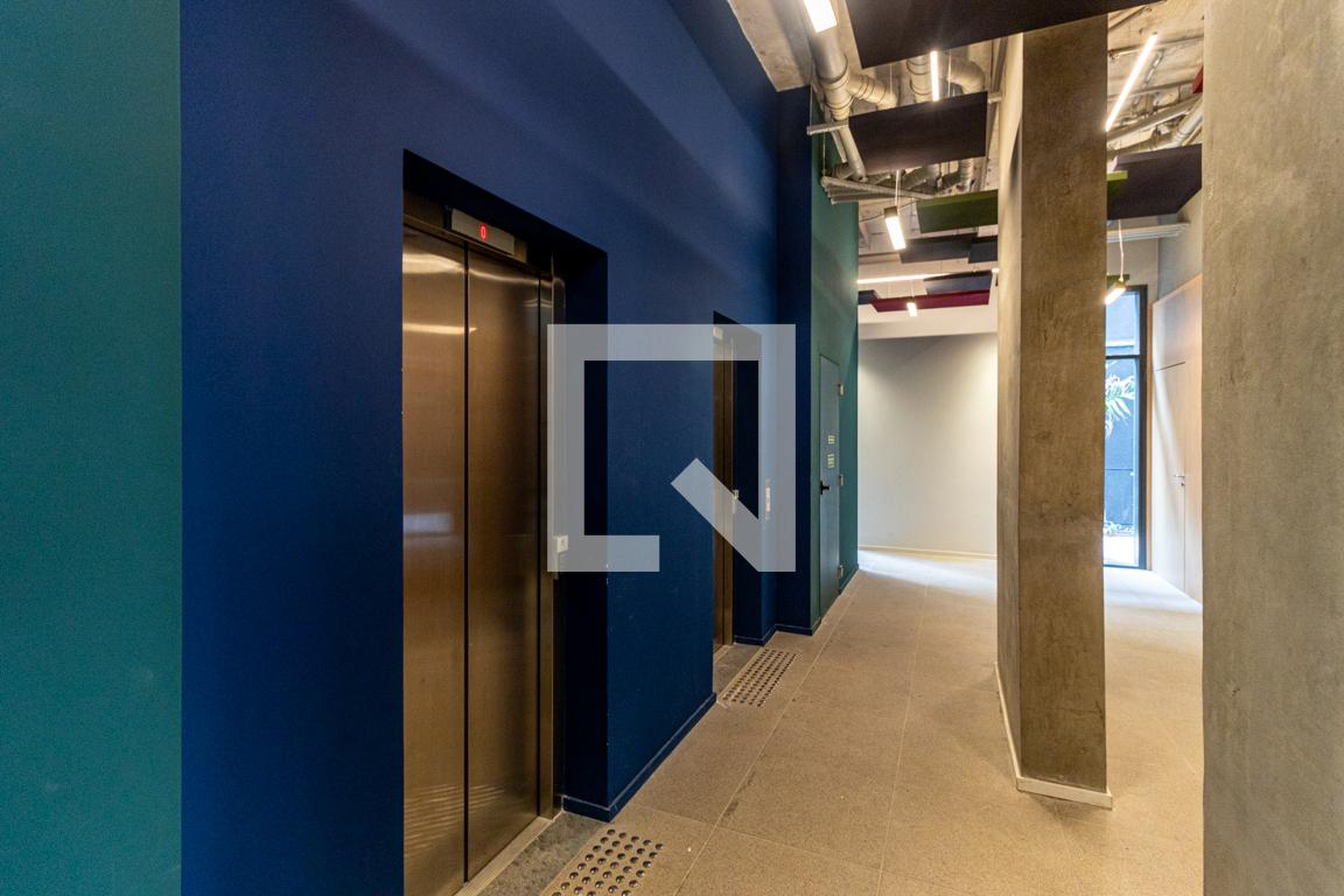 Elevador - Setin Downtown Nova República