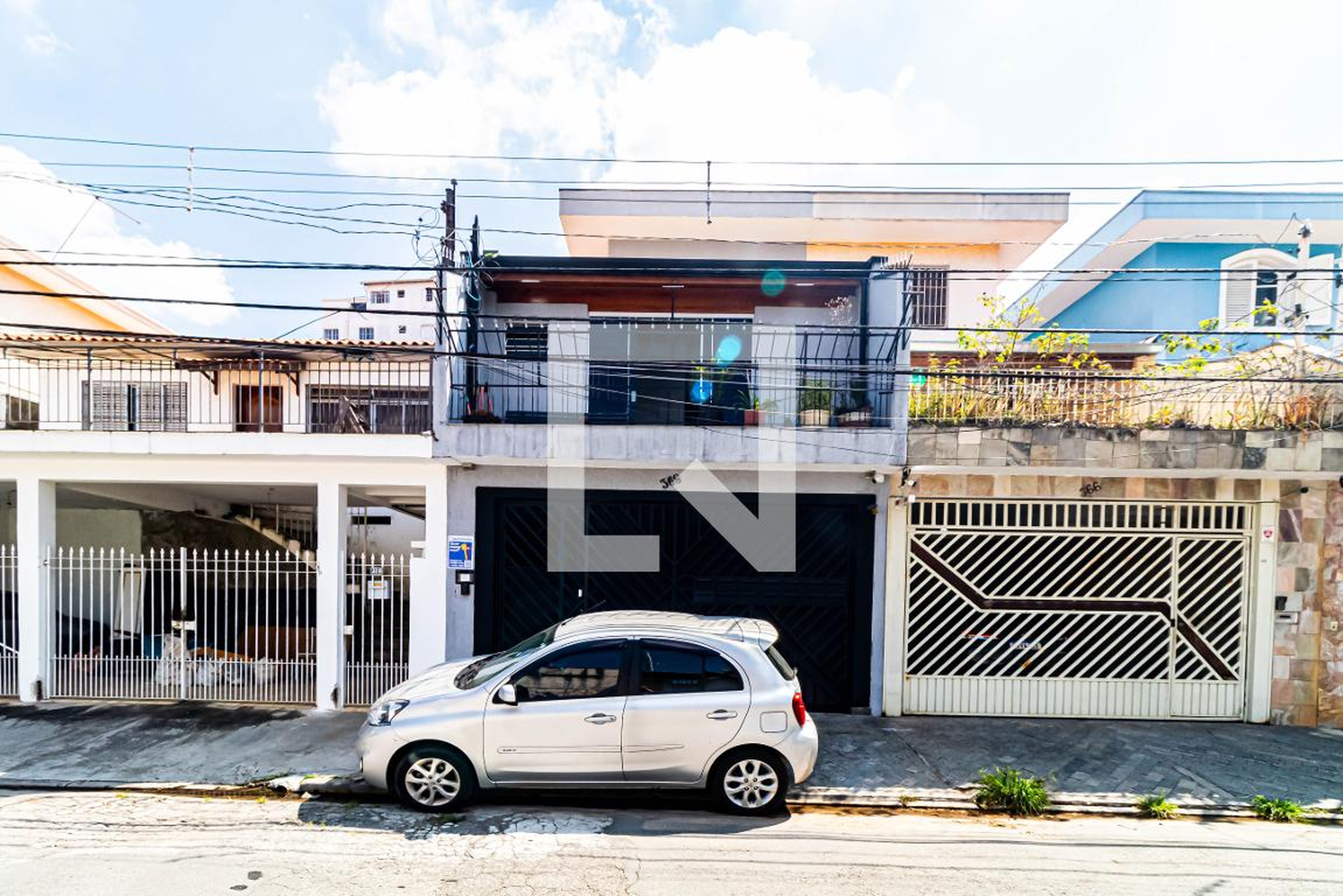 Fachada Condomínio em Rua Claudionor Alves Bastos, 368