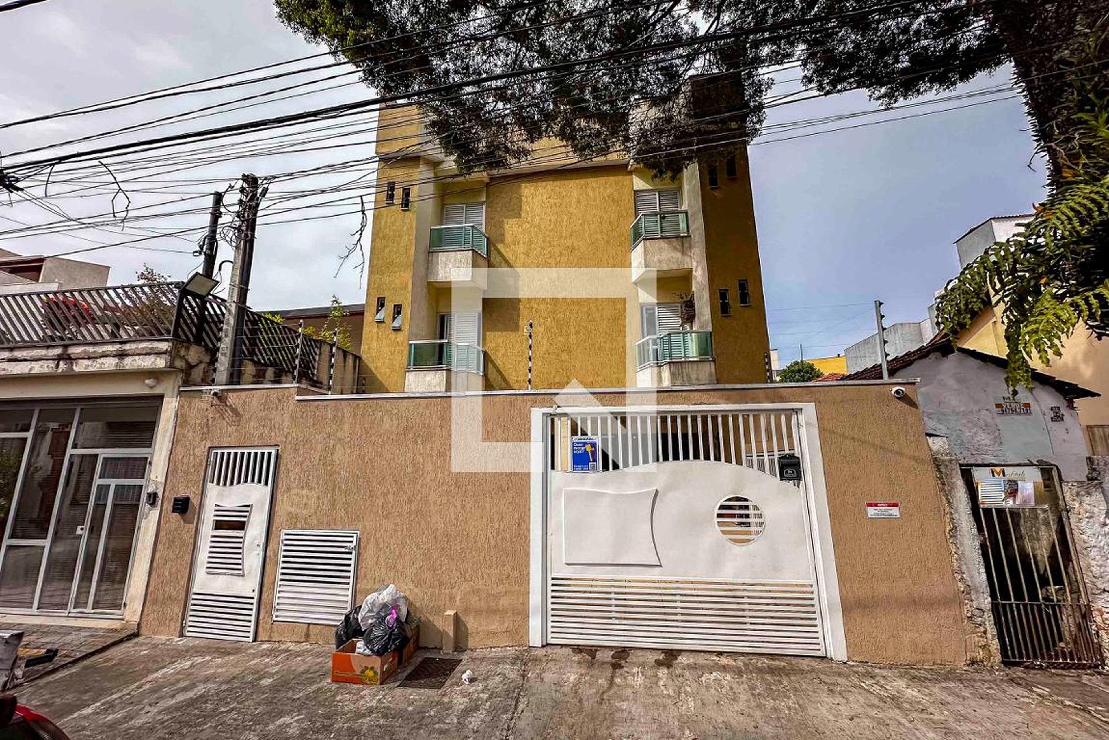 Fachada Residencial Pequena Alice II