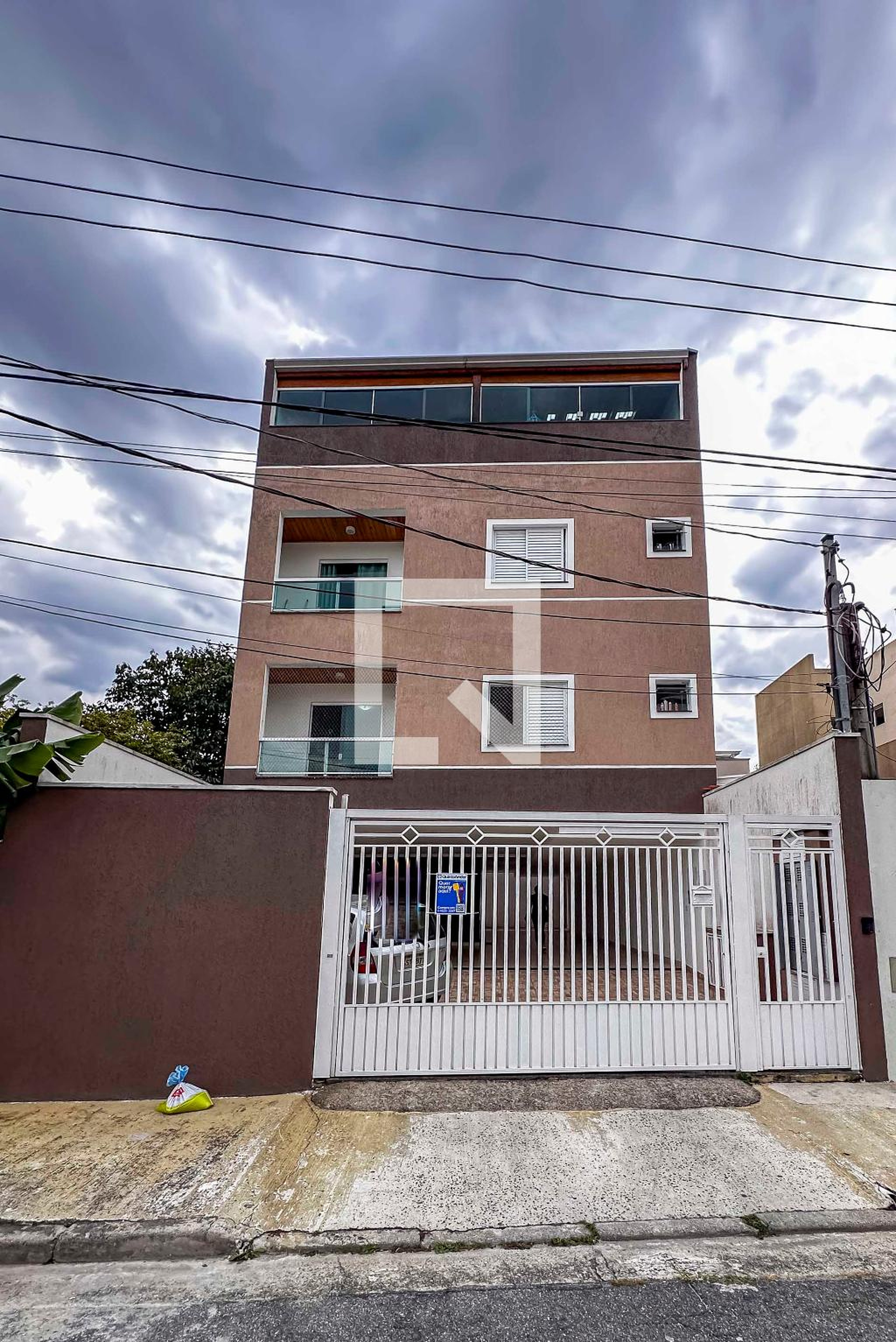 Fachada Condomínio em Rua Primavera, 99