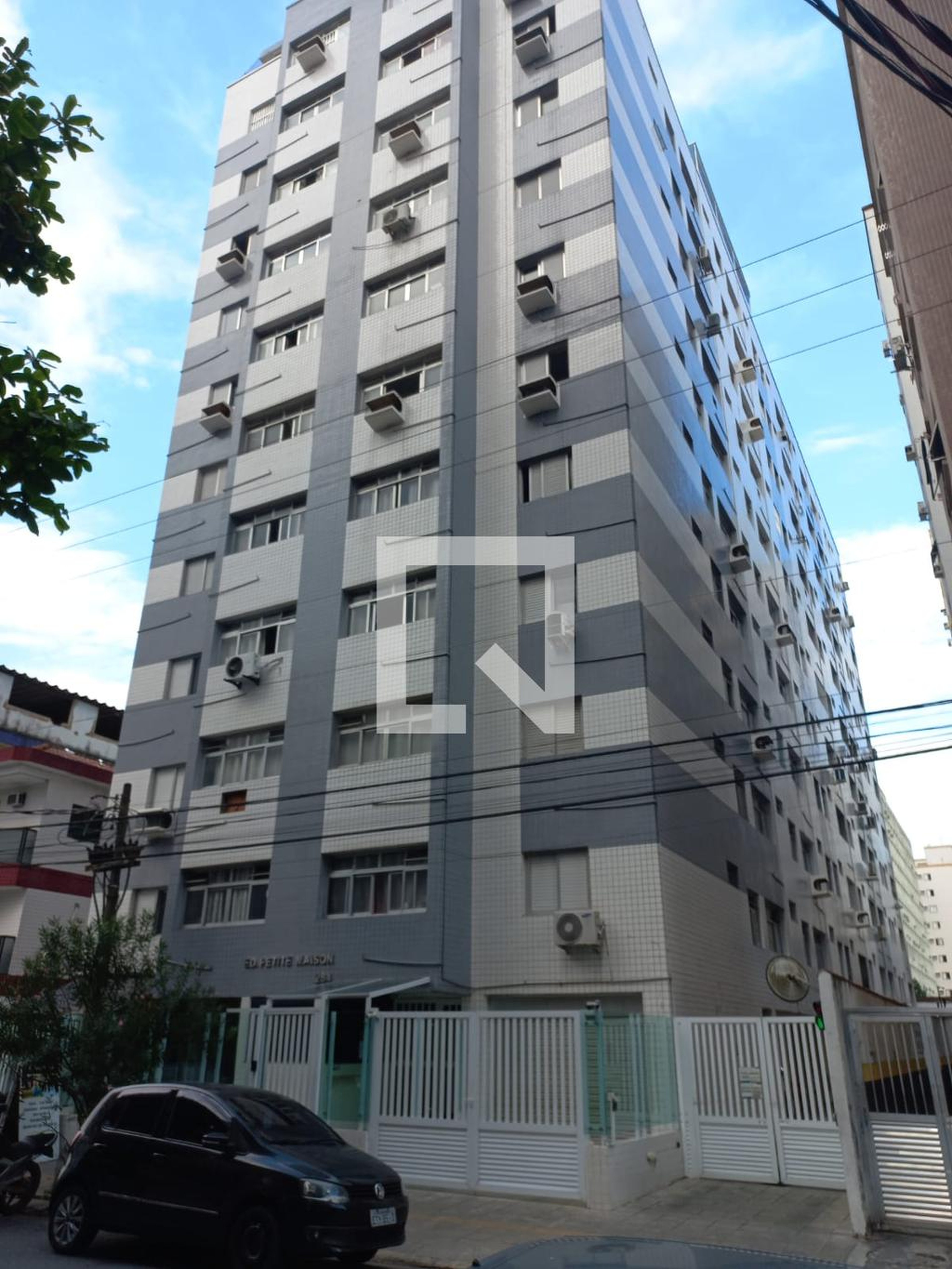 Fachada Condomínio Petit Maison