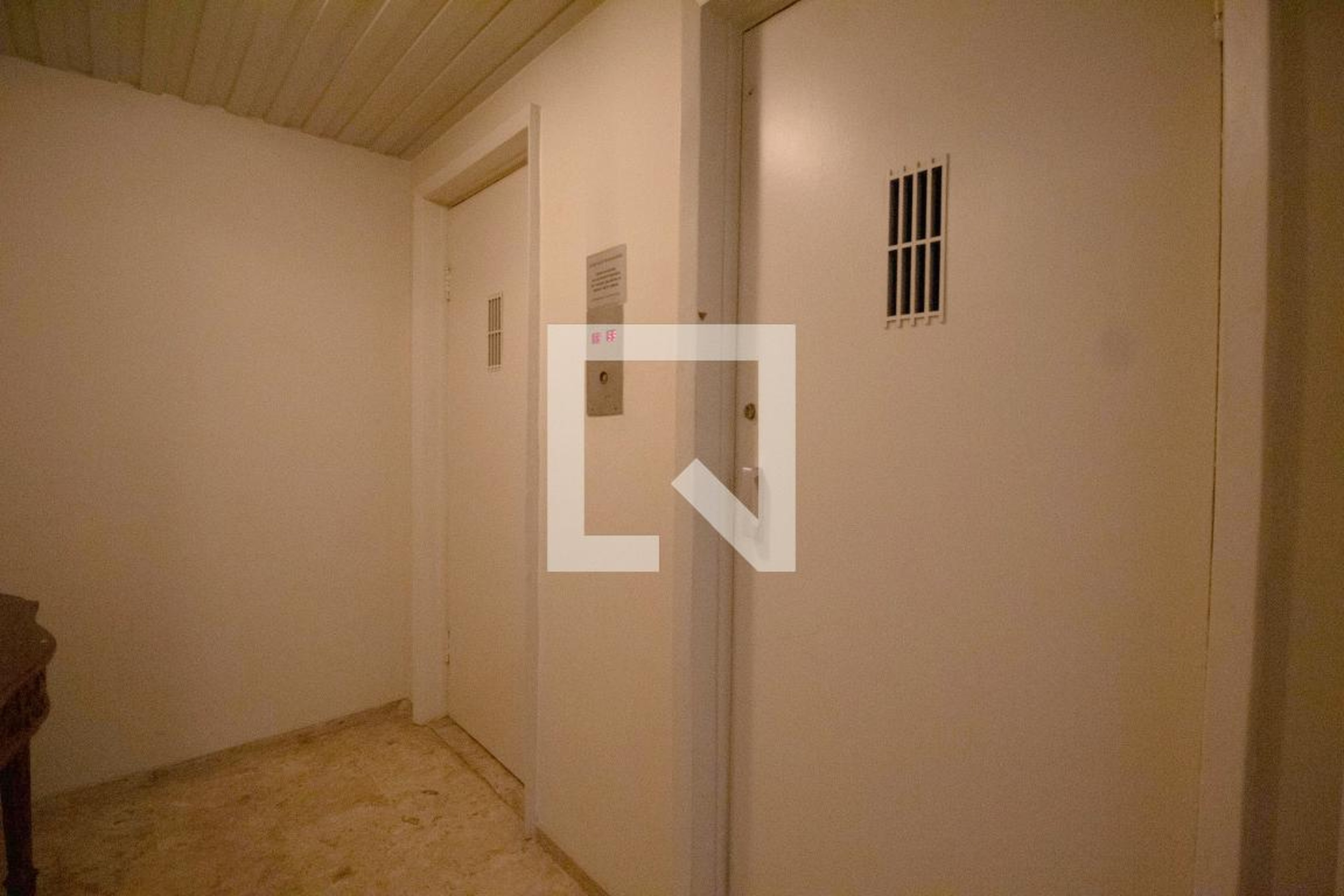 Elevador - Palácio dos Jardins