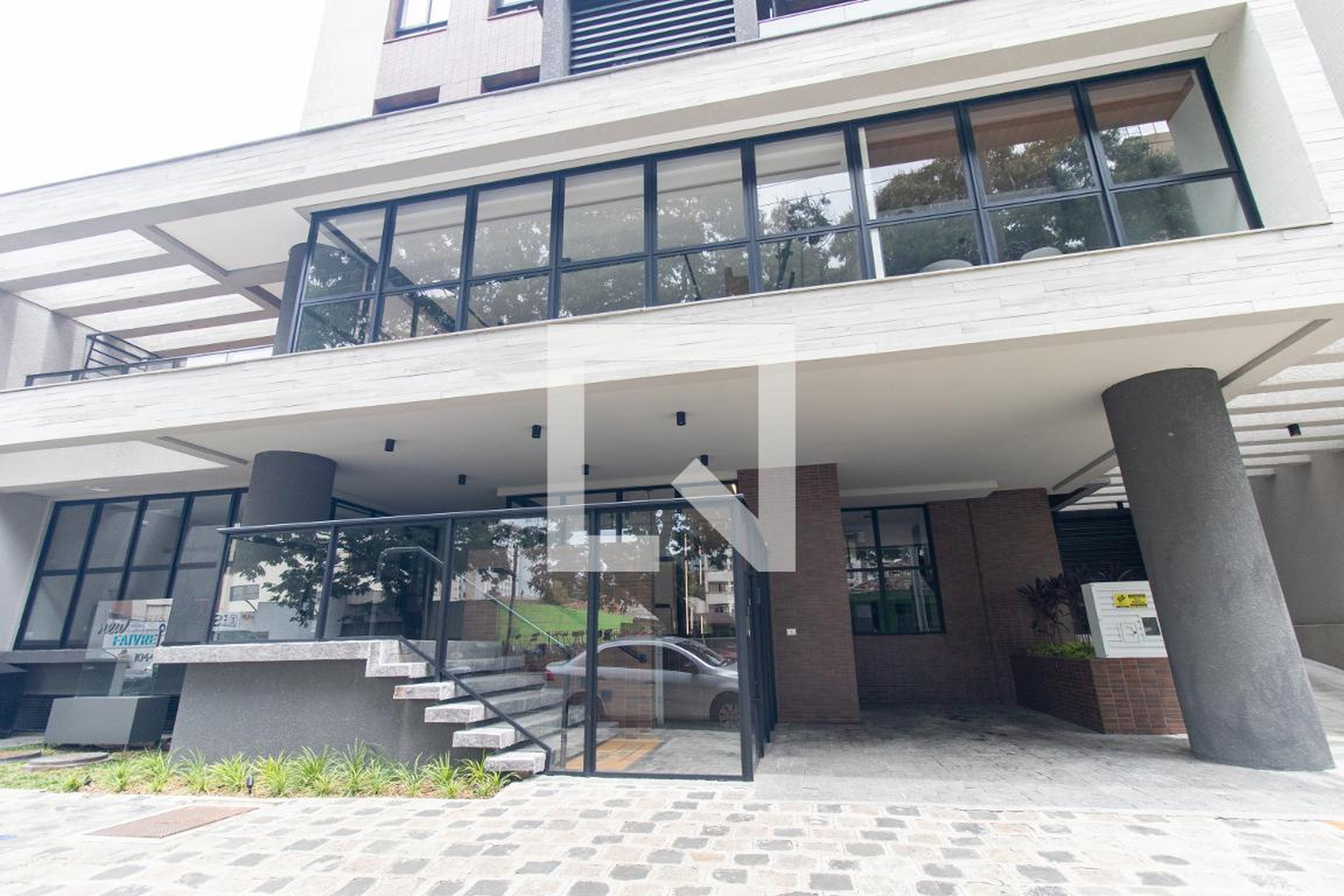 Fachada do Condominio Edifício New Faivre