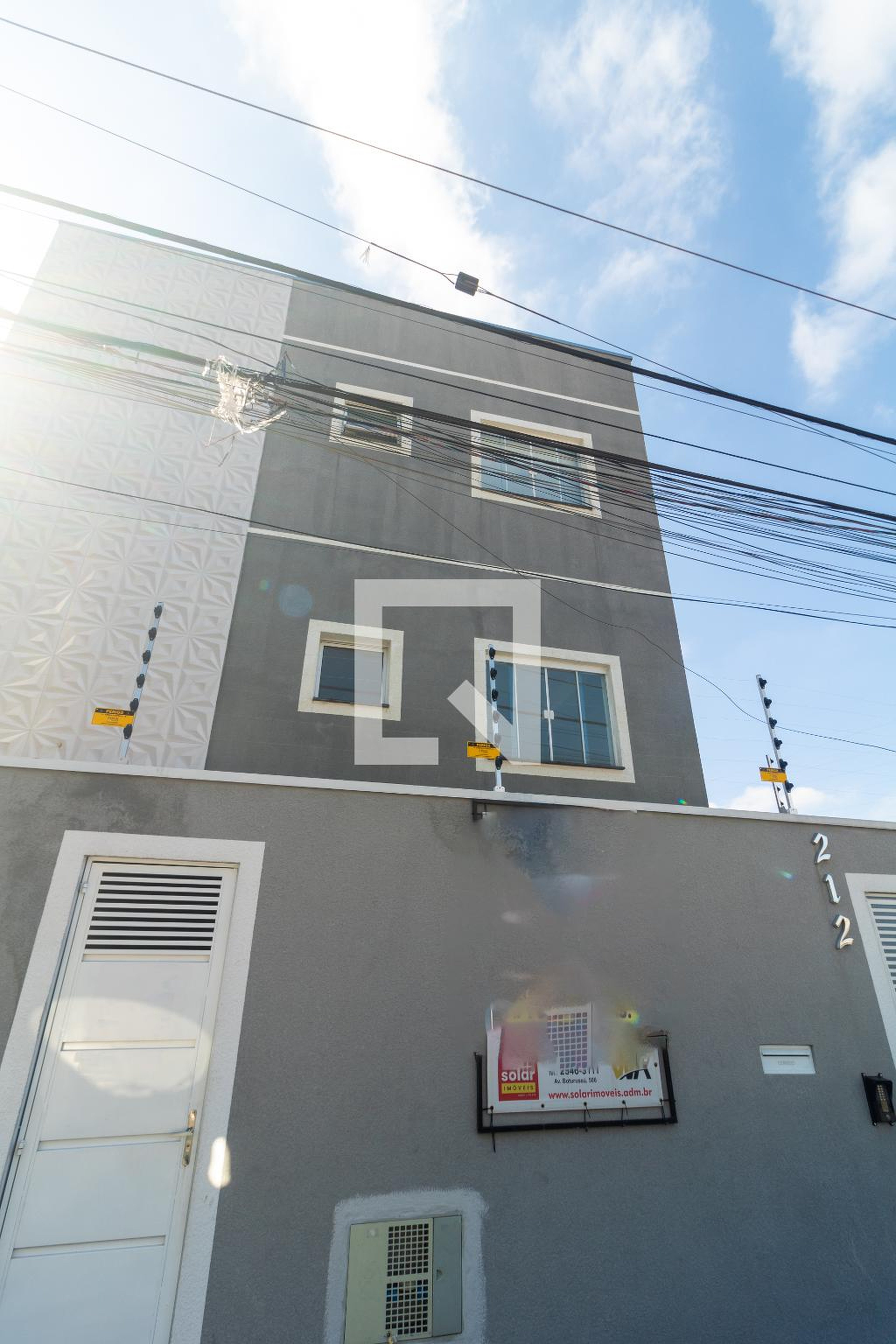 Fachada Condomínio em Rua Jácome Teles de Menezes, 212