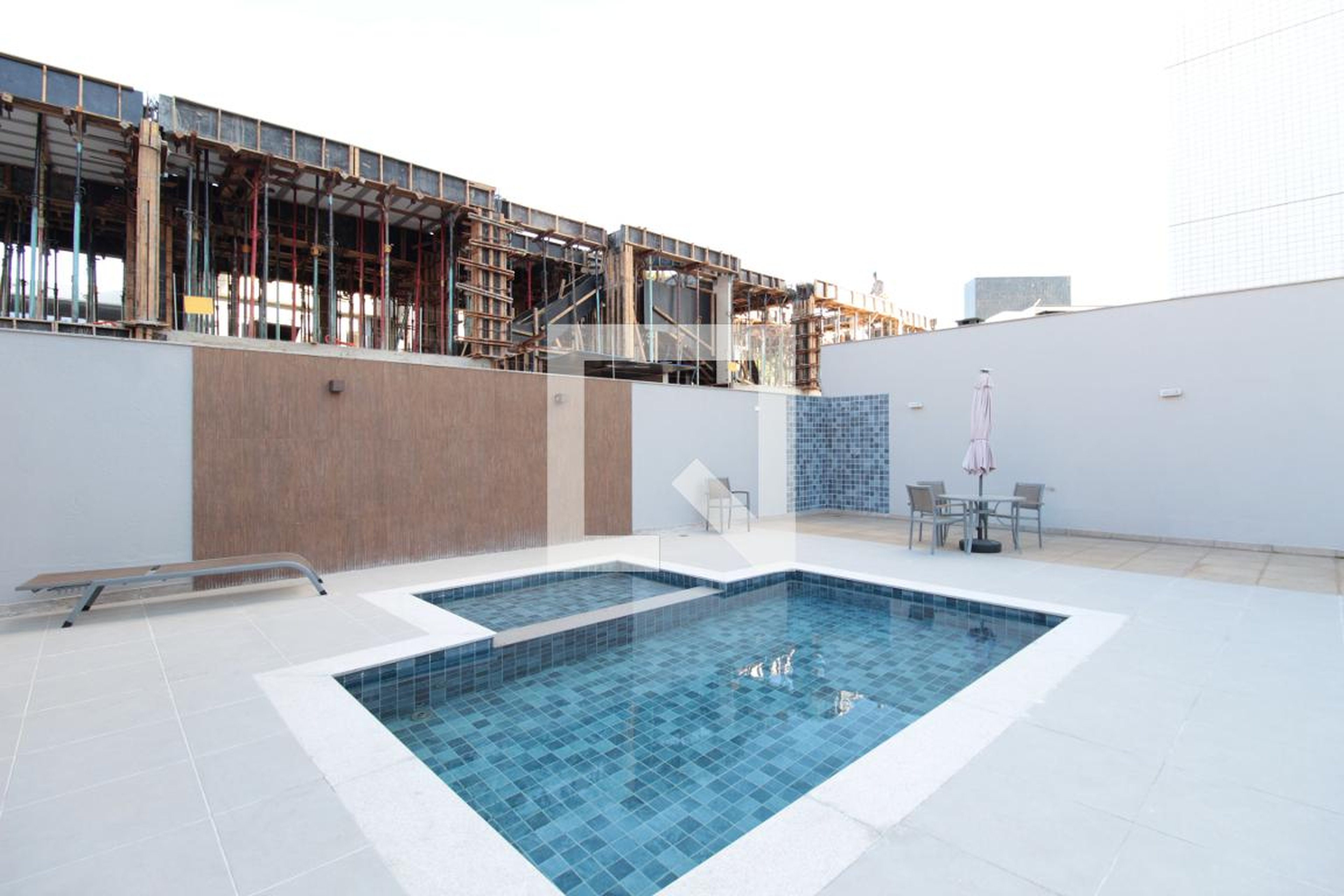 Piscina - Edifício Residencial Bela Vista