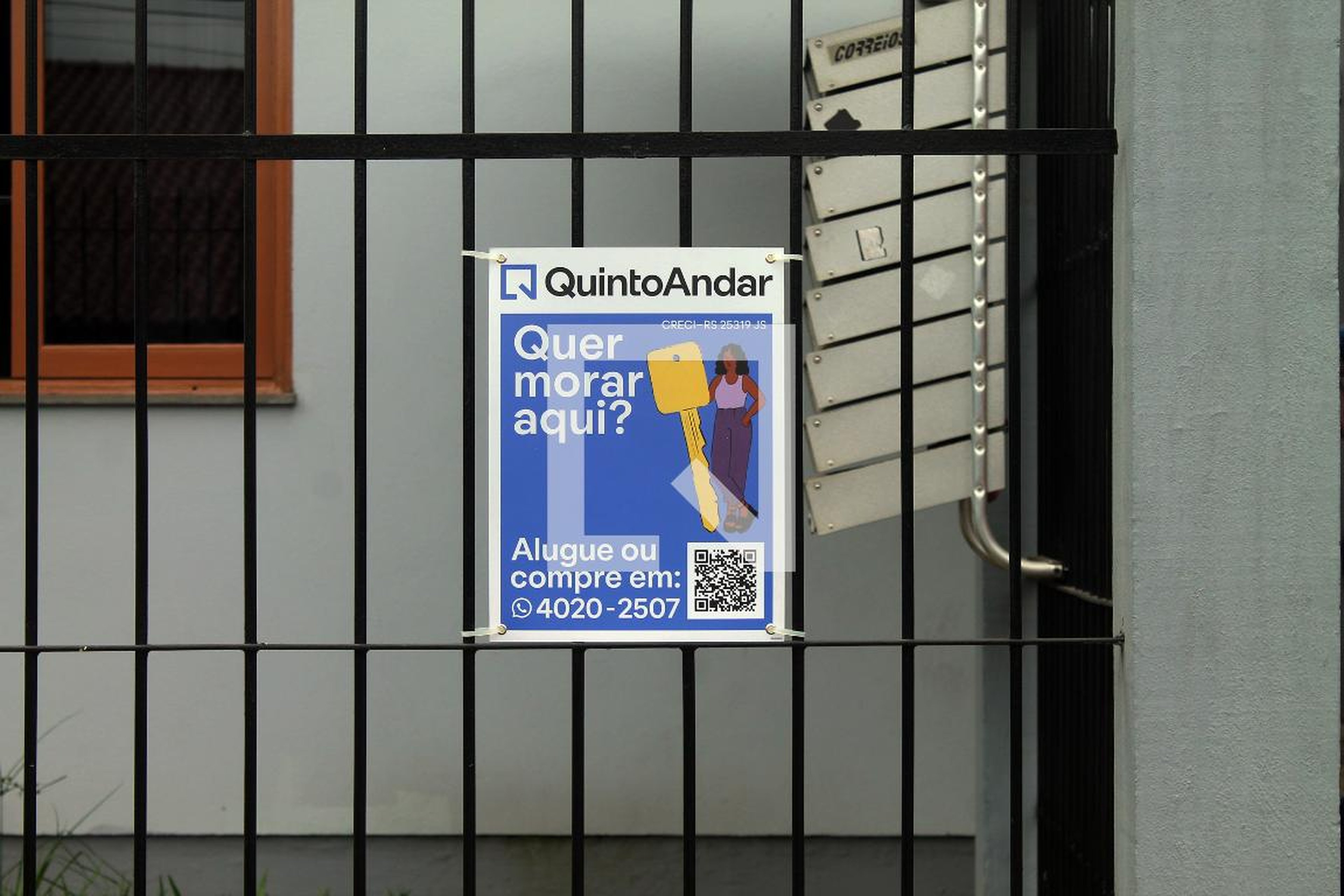 Fachada Condomínio em Rua Sergipe, 117