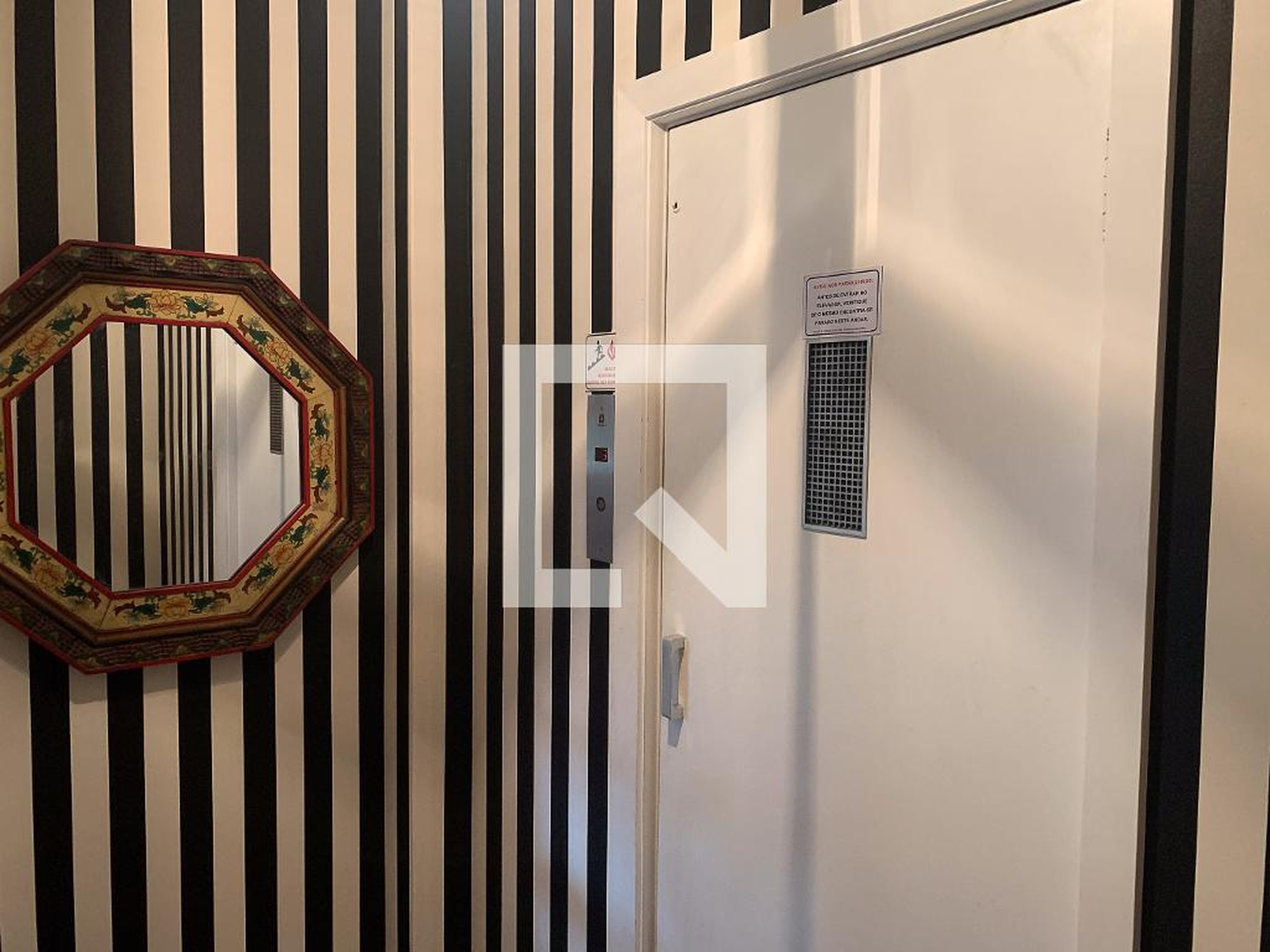 Elevador - Foedifício Betty