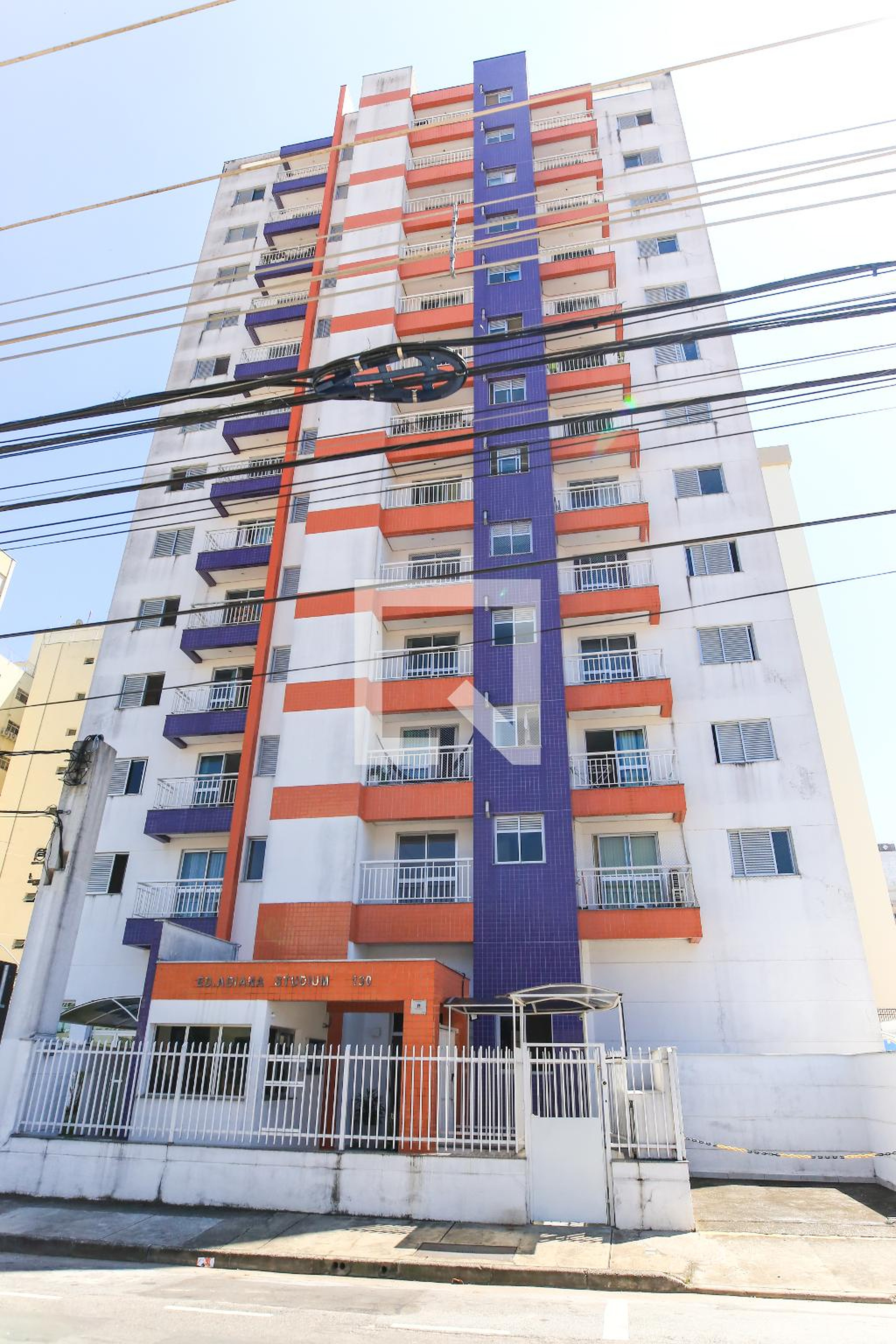 Fachada Condomínio Adiana Studium