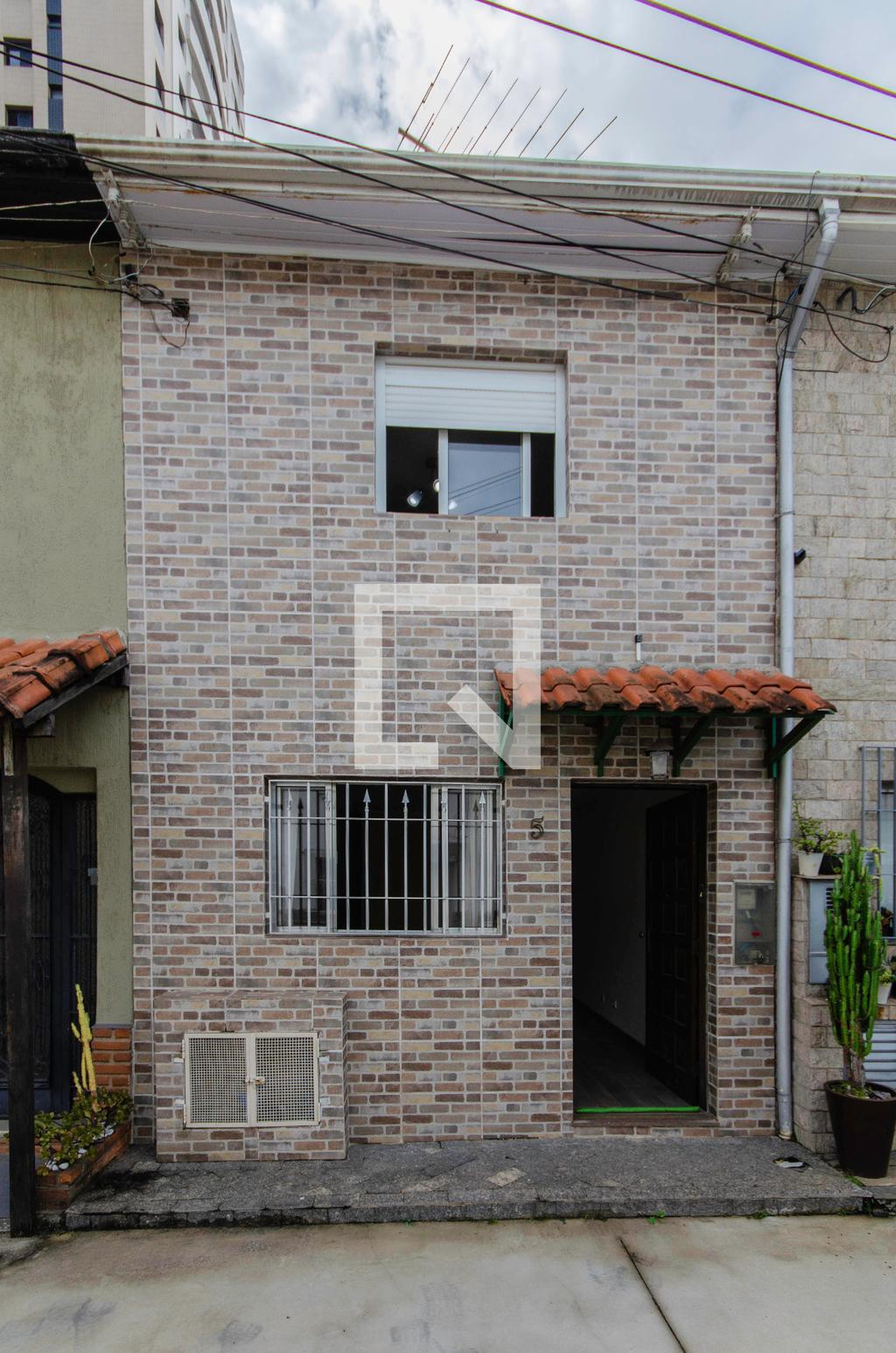 Fachada Condomínio em Rua Domingos de Morais, 3041