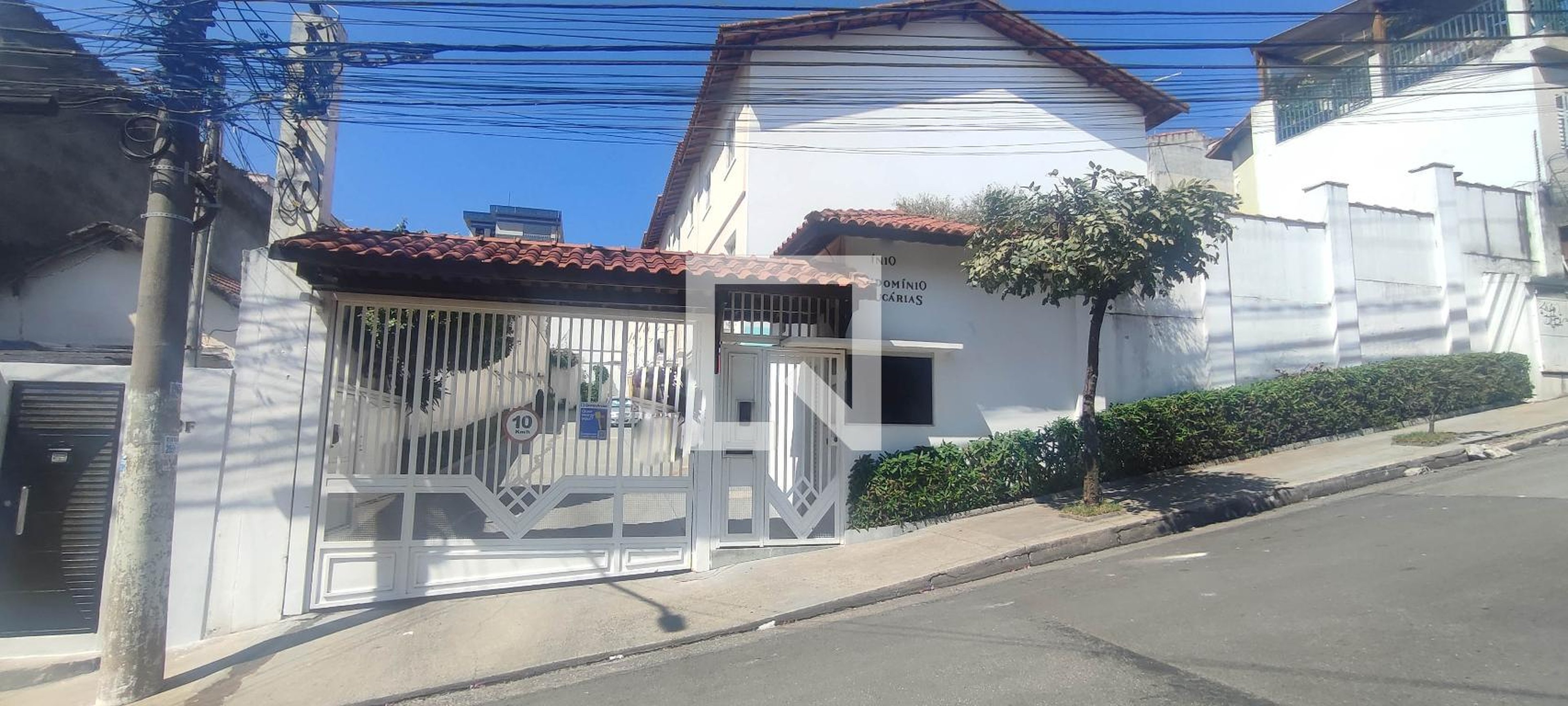 Fachada Condomínio em Rua Baixada Santista, 522