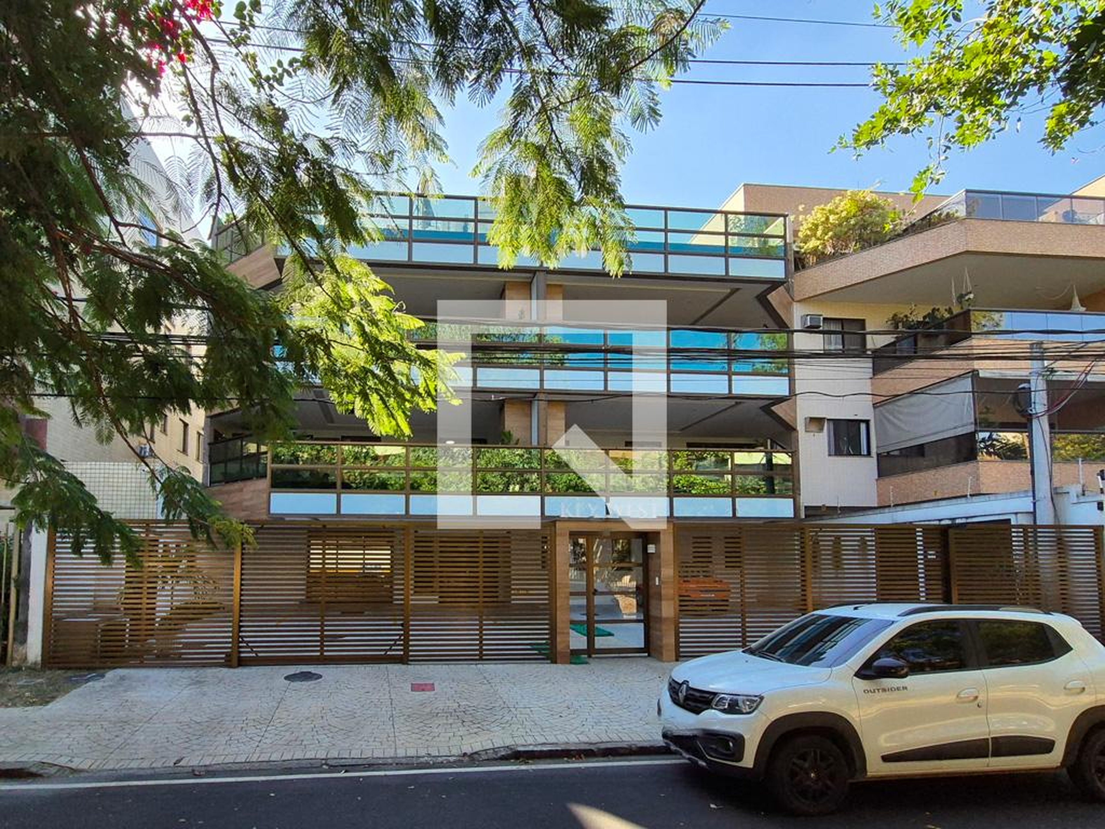 Fachada Condomínio em Avenida Genaro de Carvalho, 2950