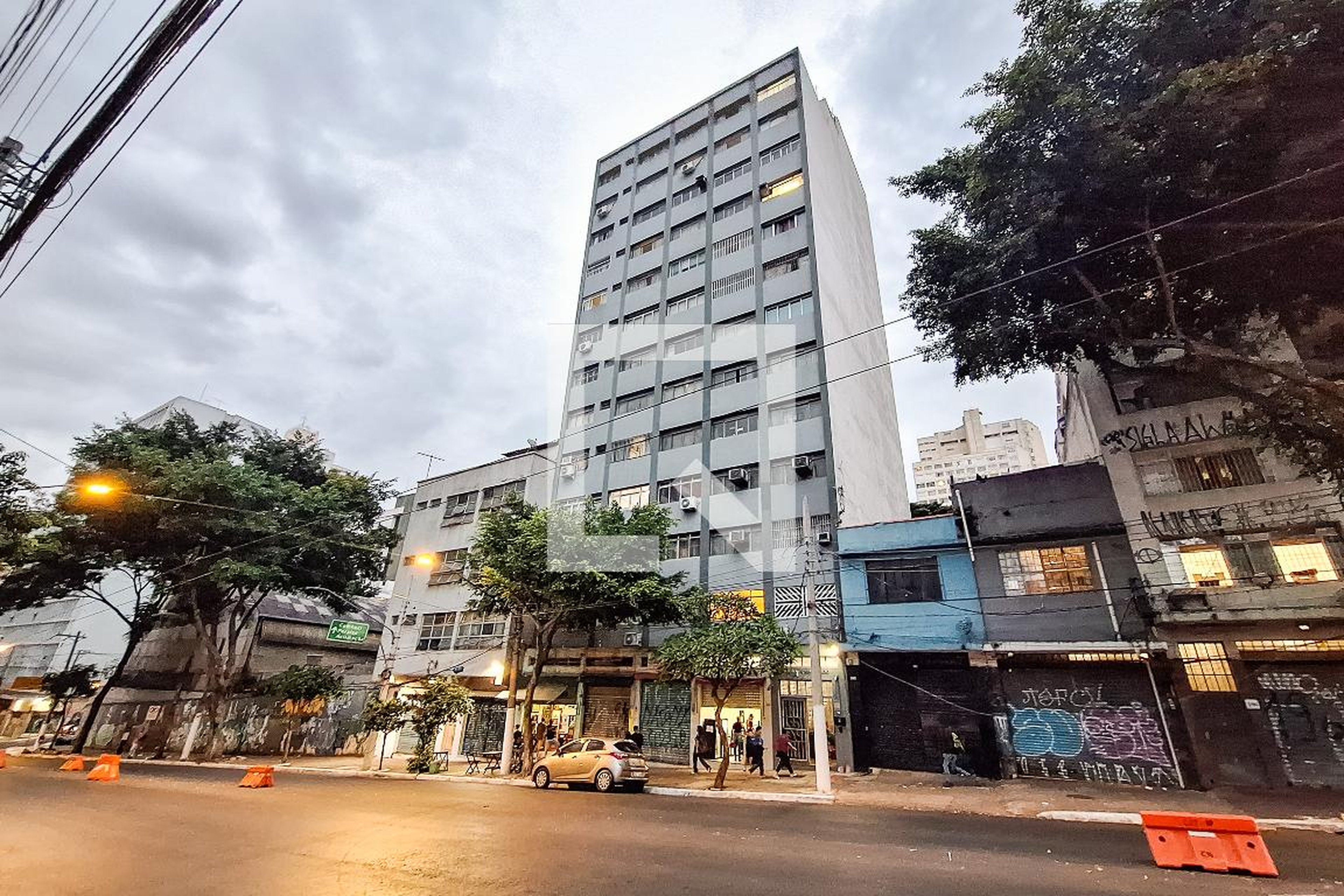 Fachada Condomínio em Rua Anita Garibaldi, 208