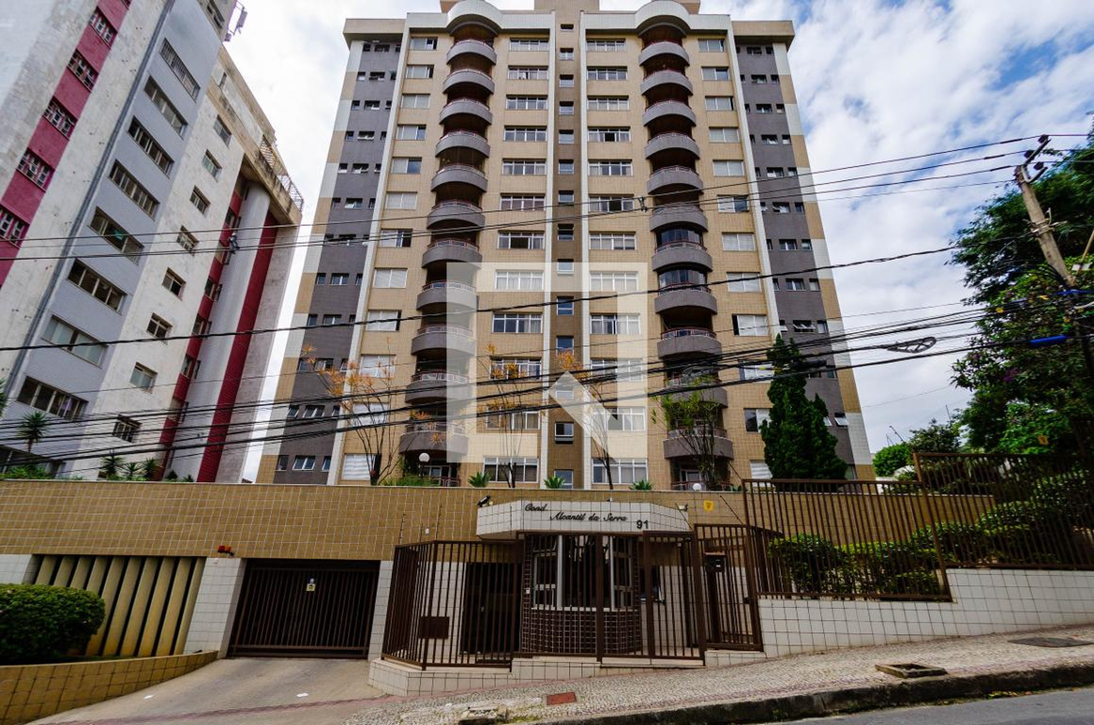 Fachada Condomínio Alcantil da Serra