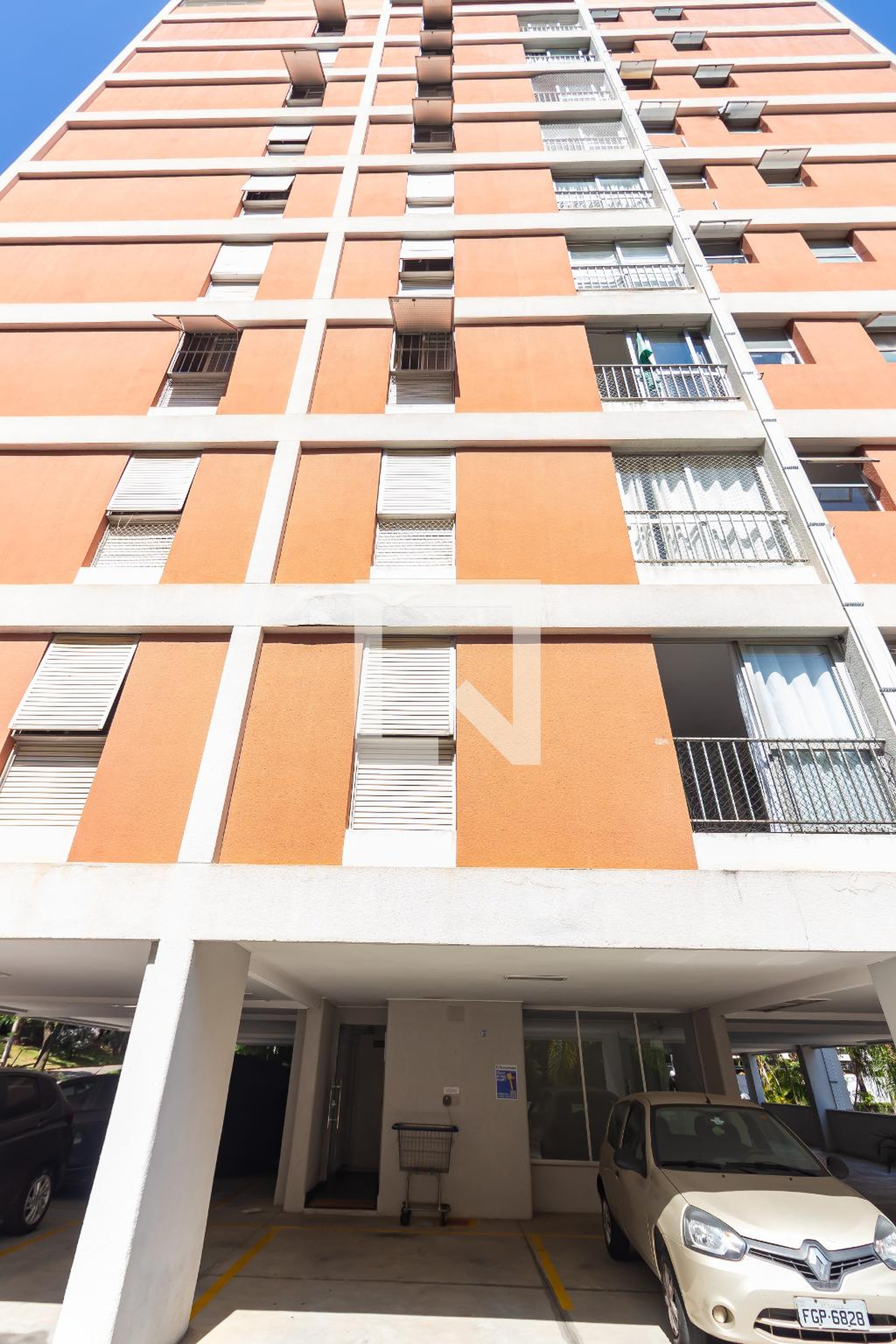 Fachada Condomínio Castanheiras