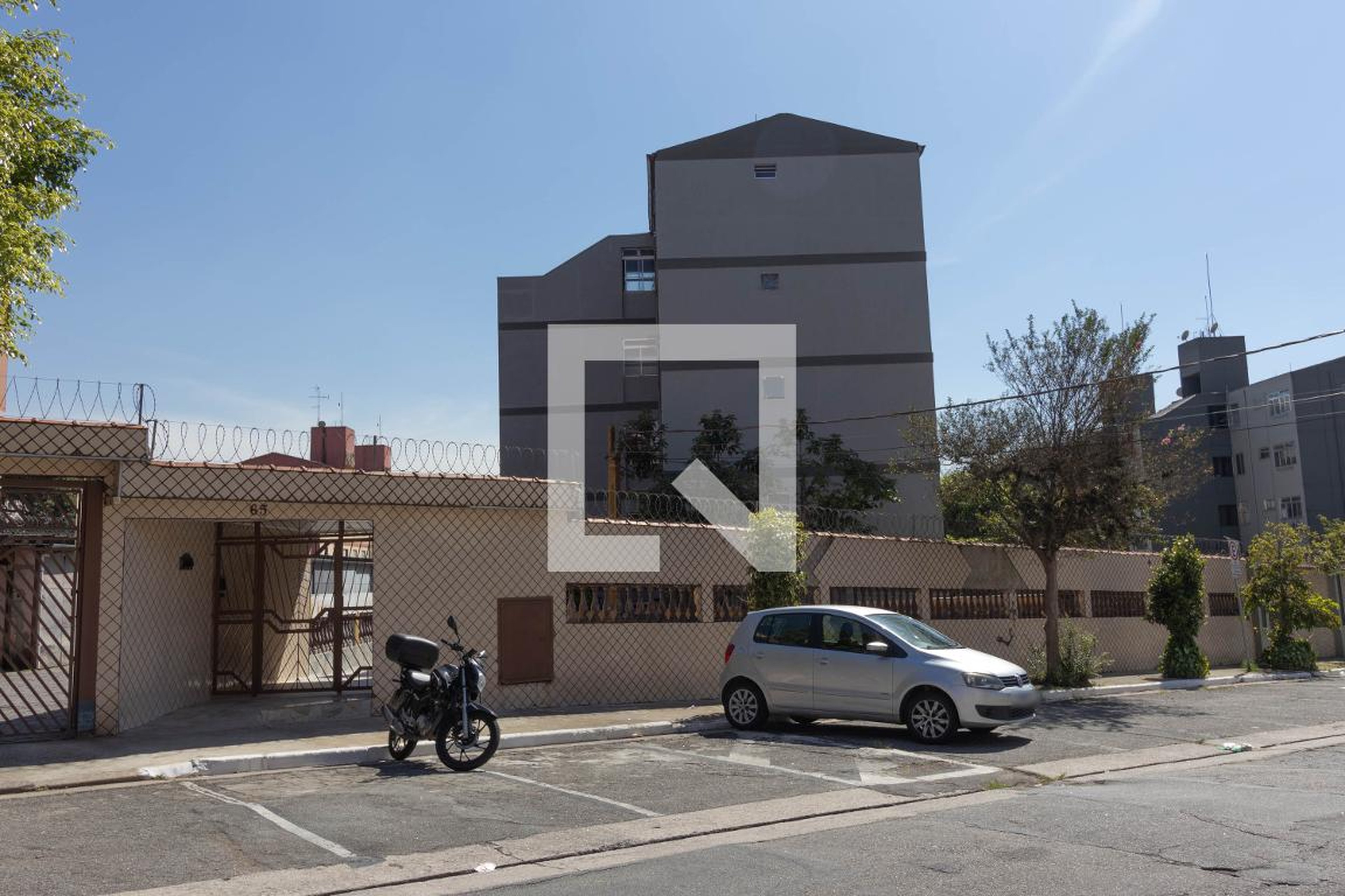 Fachada do Prédio Condomínio em Rua Padre Estevão de Oliveira, 65