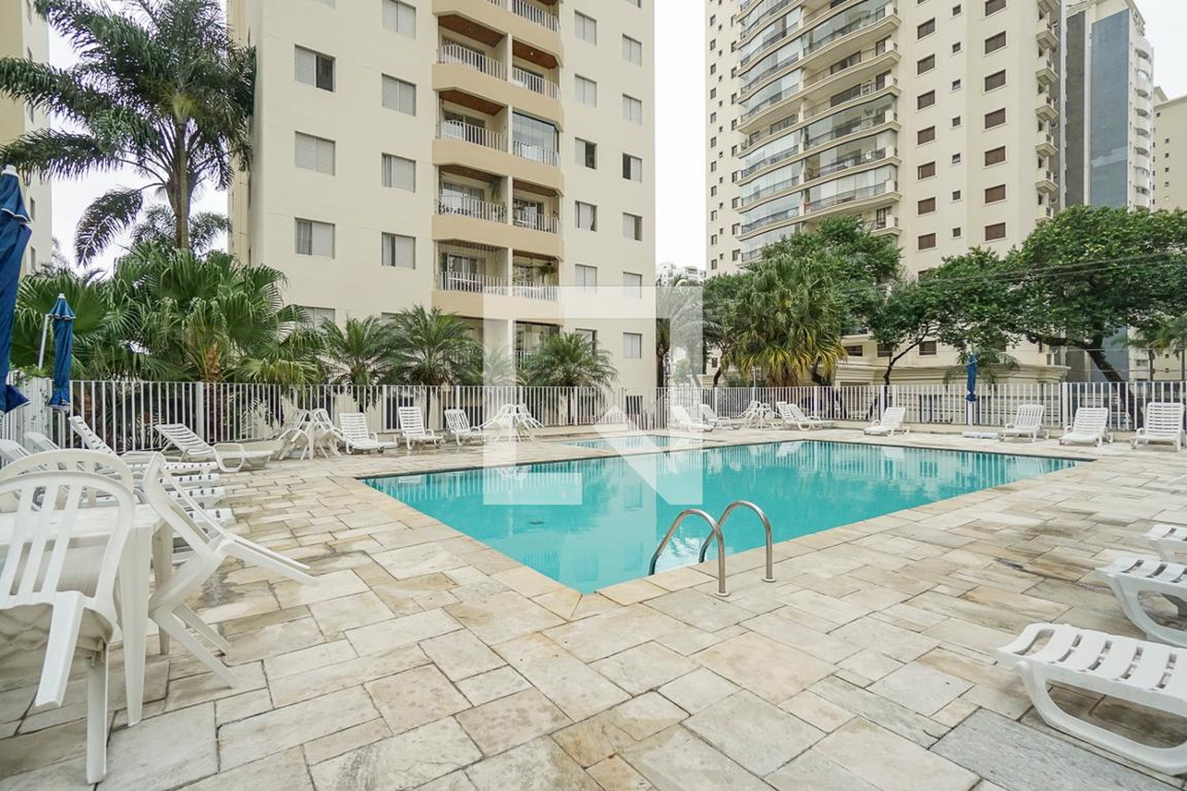 Piscina - Edifício Serra Alta