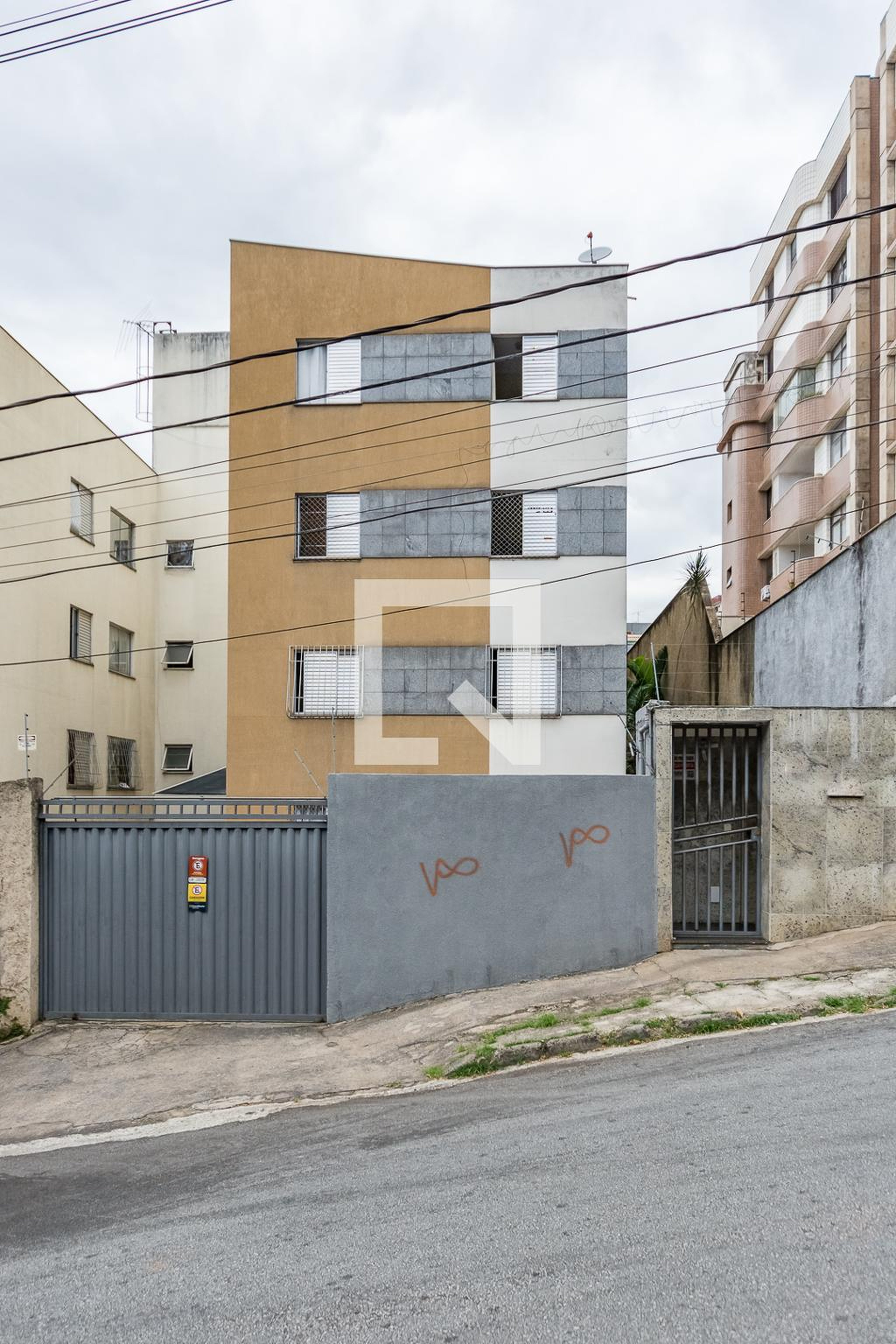 Fachada Condomínio Pamplona