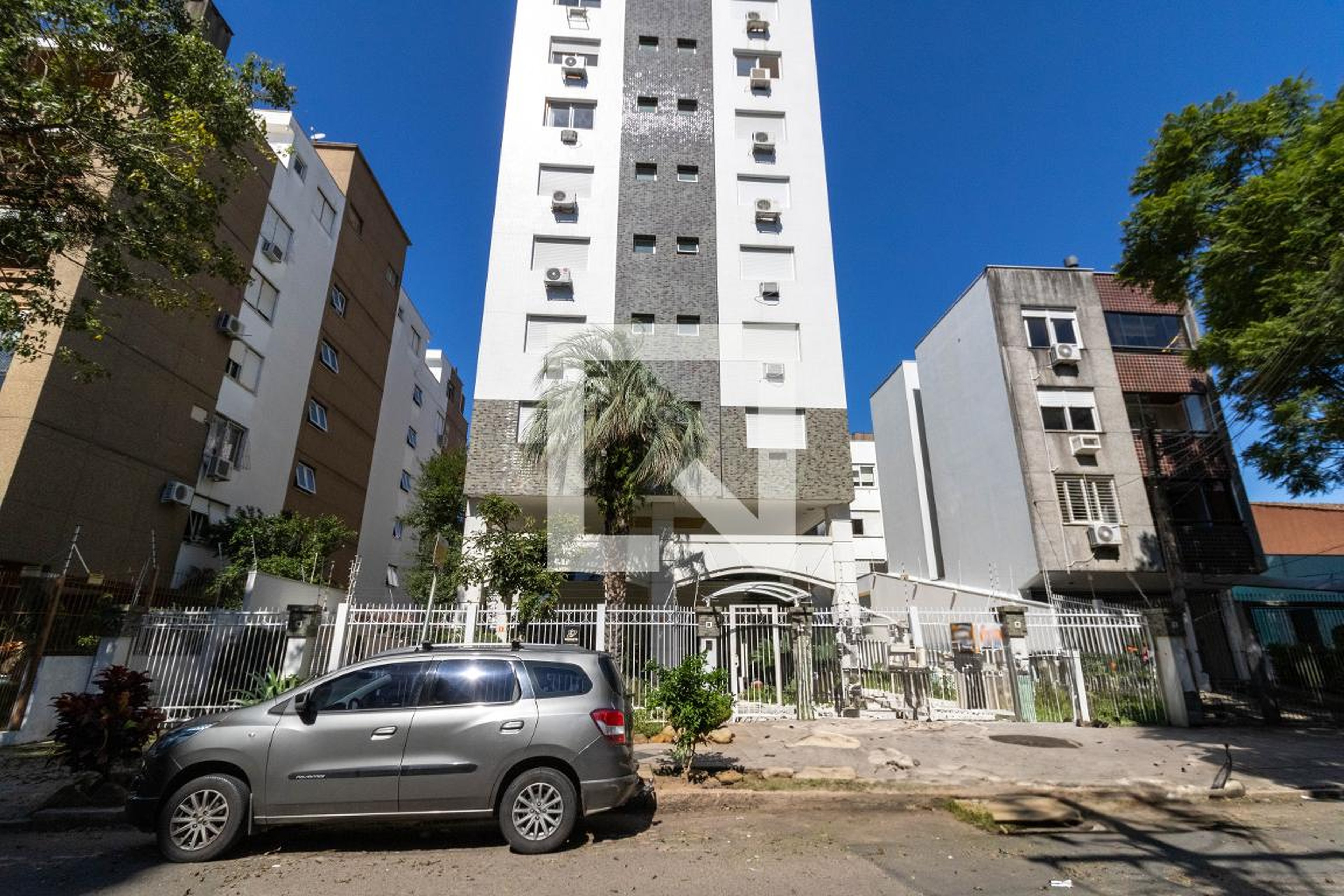 Fachada do Prédio Condomínio Fonte do Sol