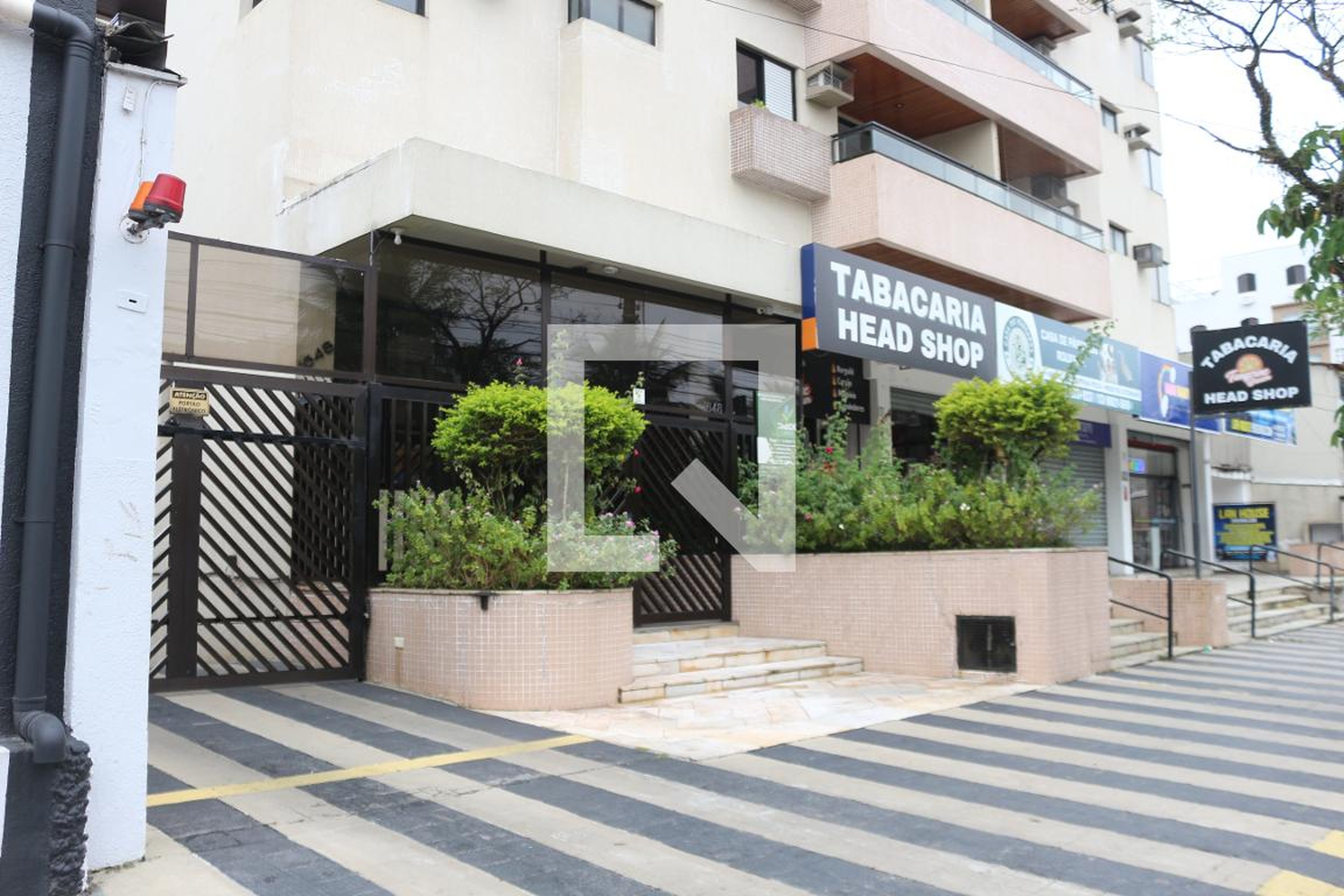 Fachada Condomínio em Avenida Dom Pedro I, 1648