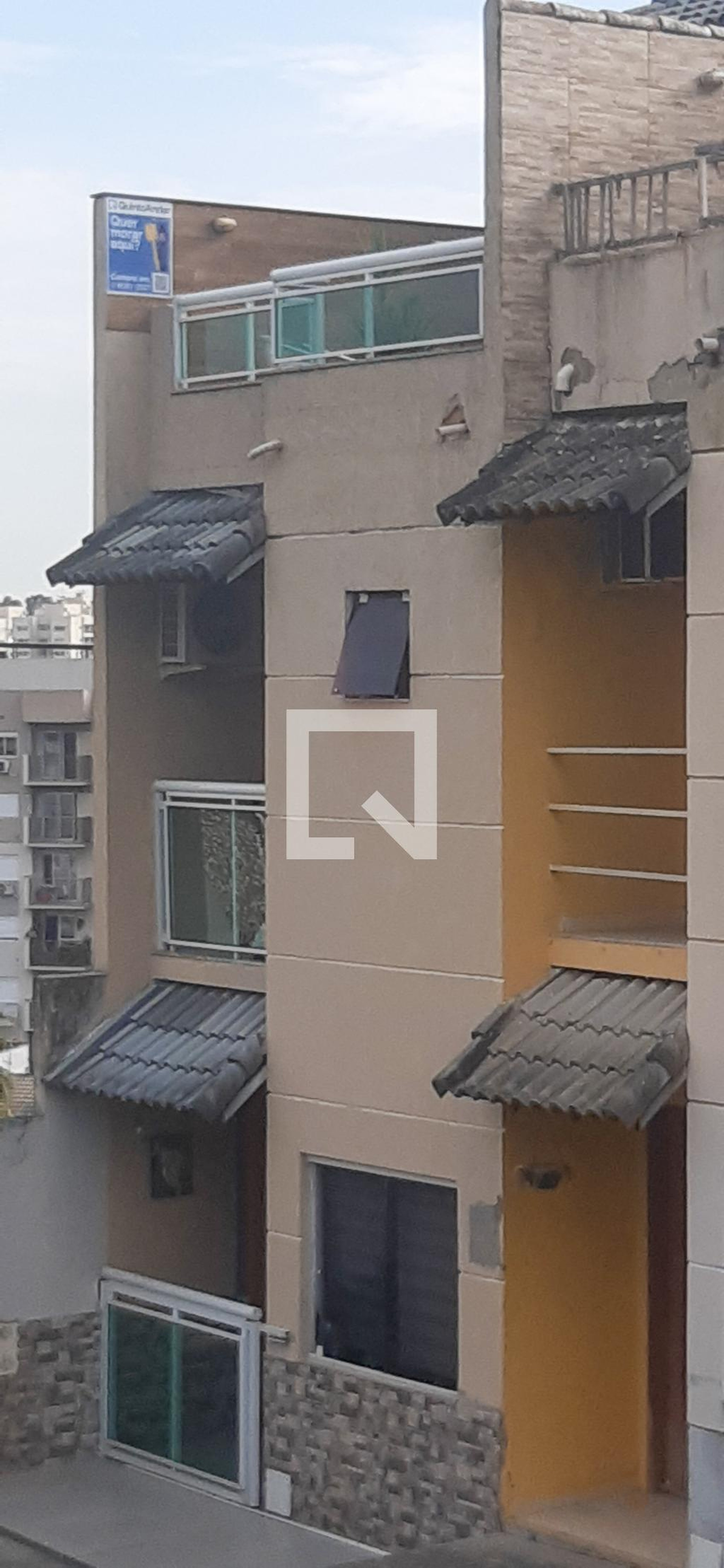 Fachada Condomínio em Rua do Orfanato, 121