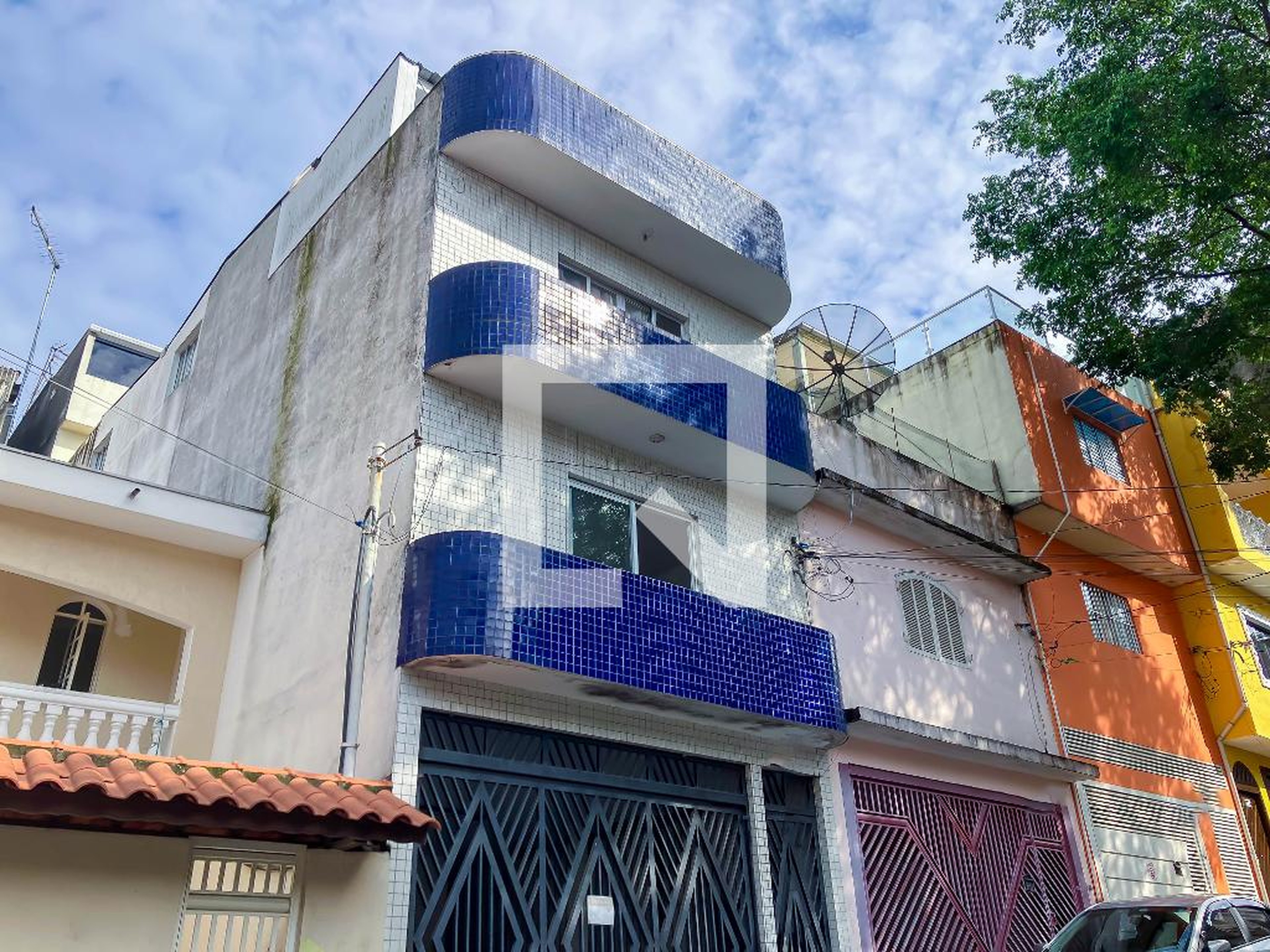 Fachada Condomínio em Rua Vicente Lopes, 101