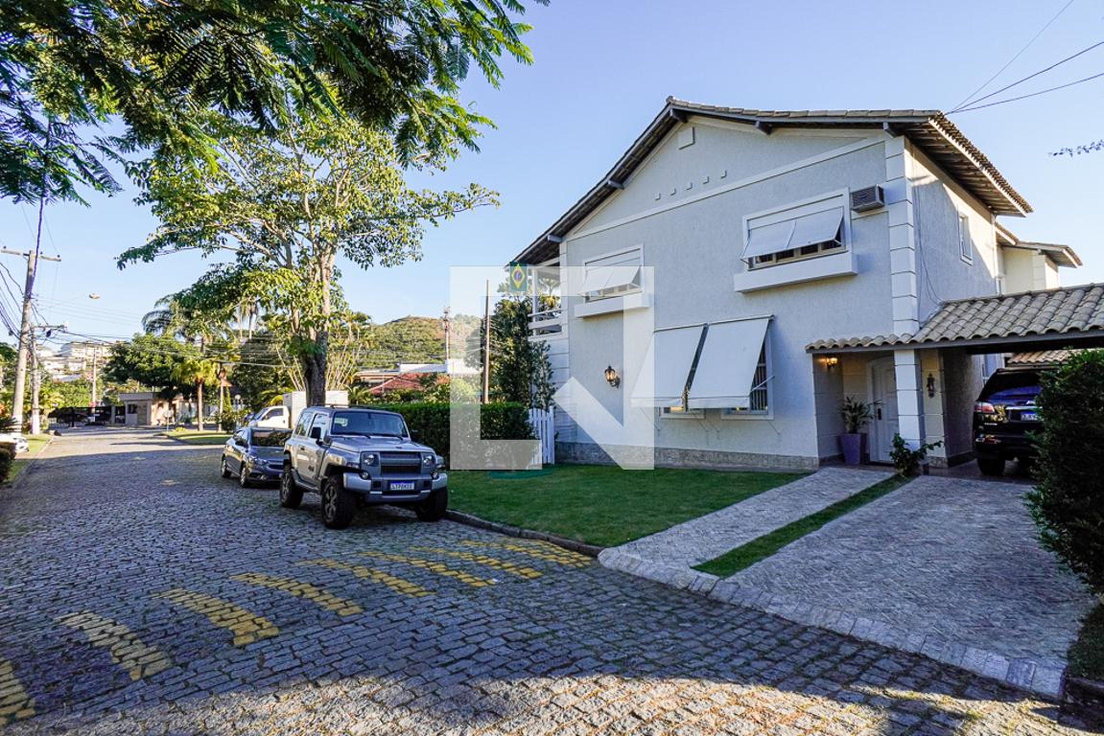 Fachada Condomínio em Estrada Francisco da Cruz Nunes, 5865