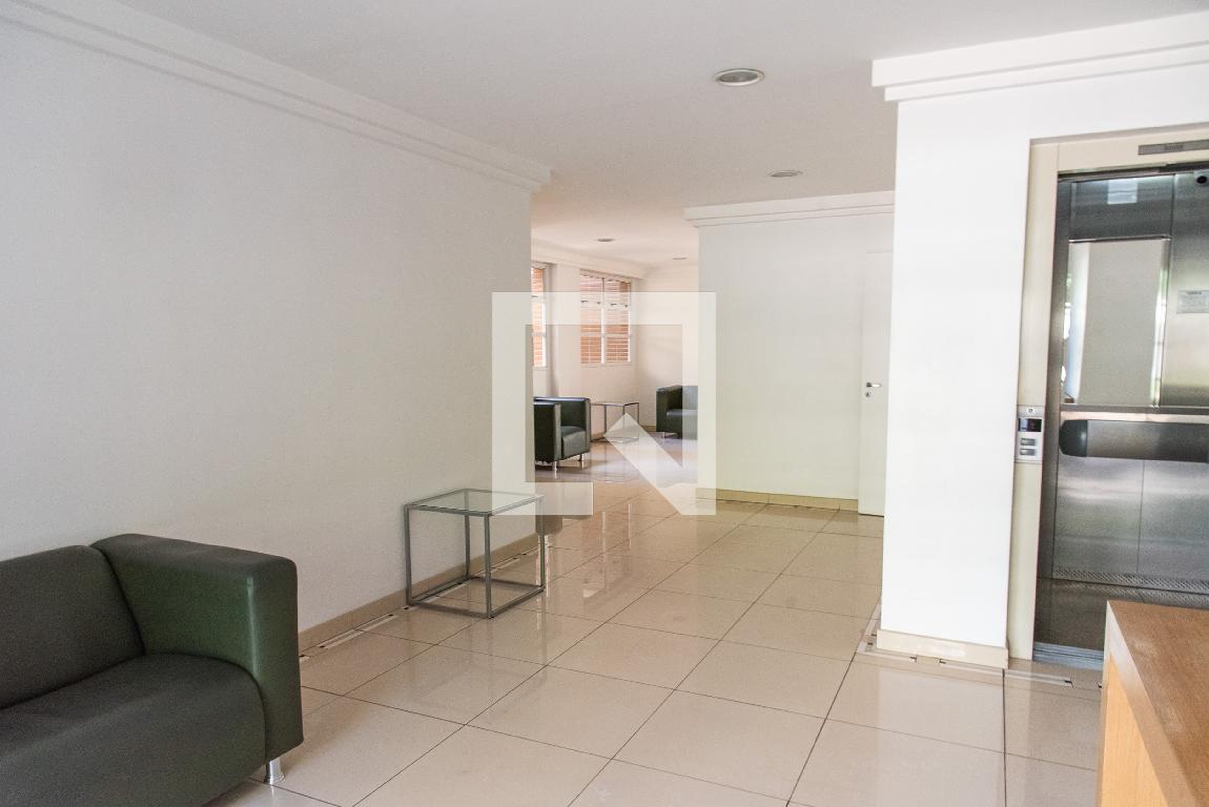 Hall de entrada - Parc Modernitá