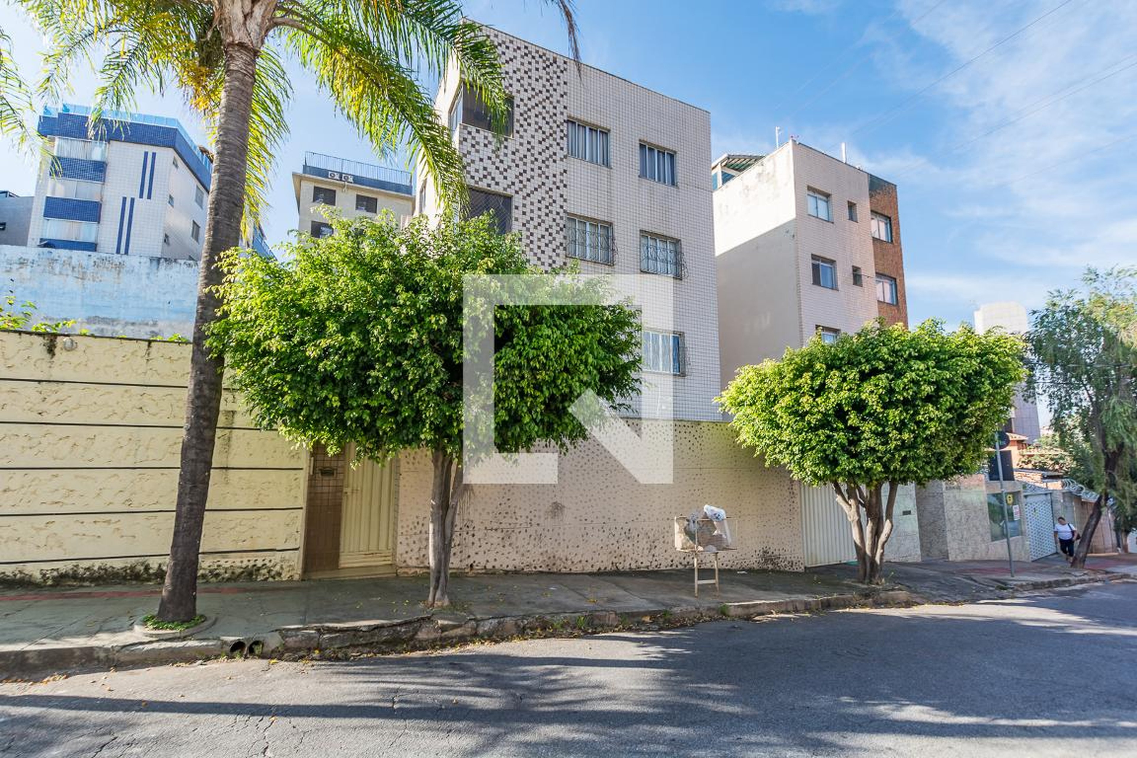 Fachada Condomínio em Rua Vander Rodrigues de Lima, 176