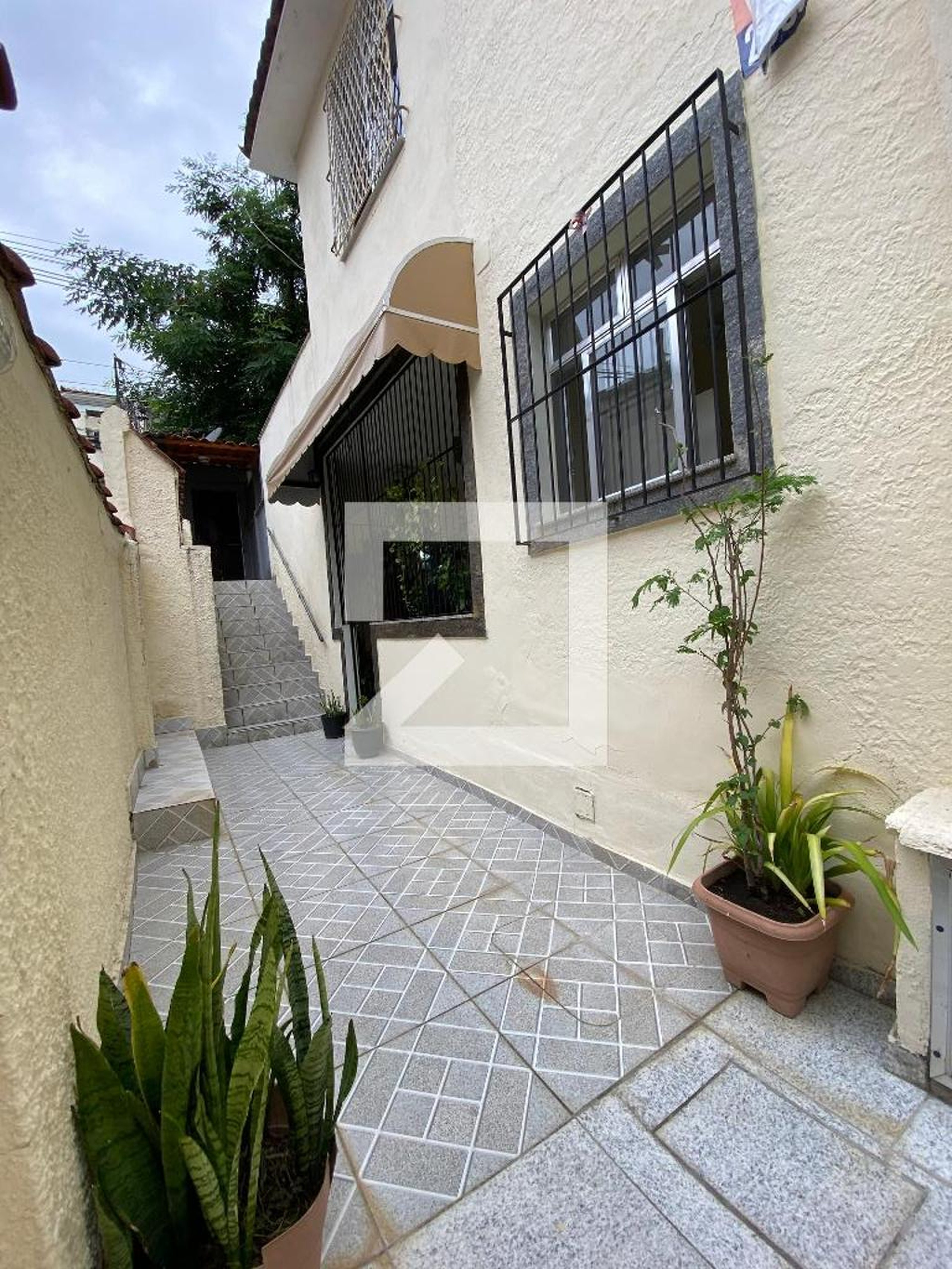 Fachada Condomínio em Rua São Brás, 123