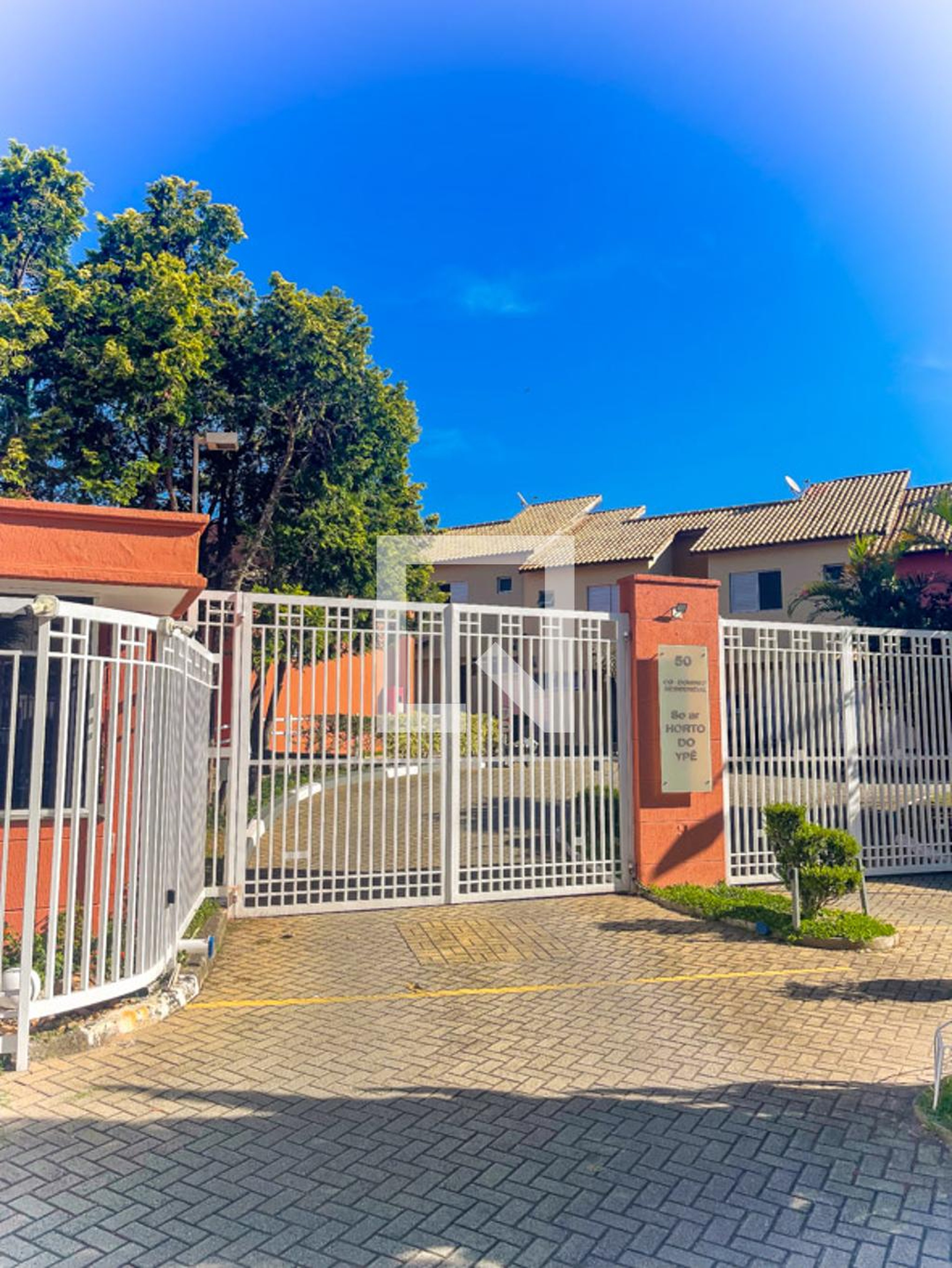 Fachada Condomínio horto do ipe