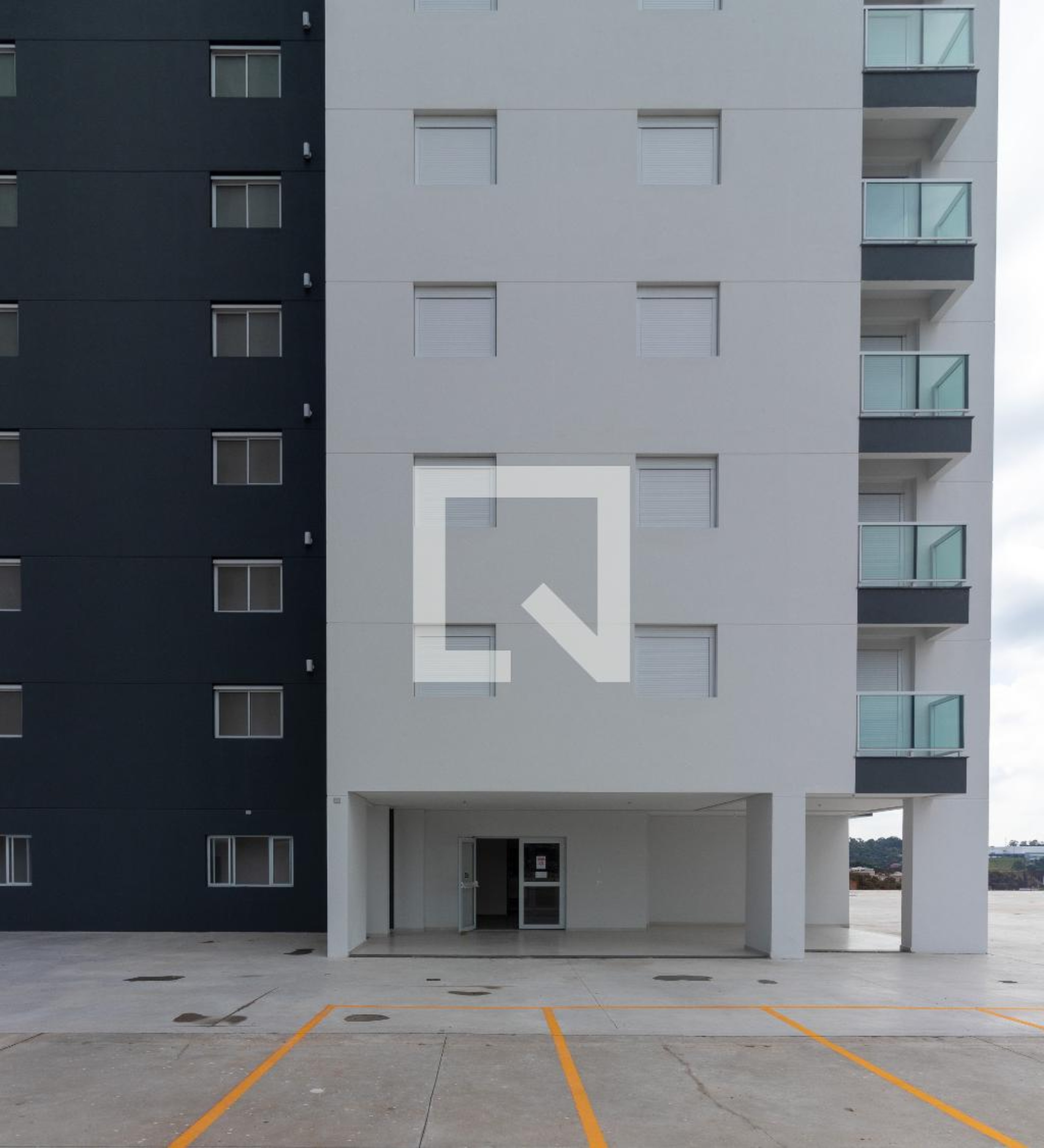 Fachada Condomínio em Avenida João Paulo I, 5