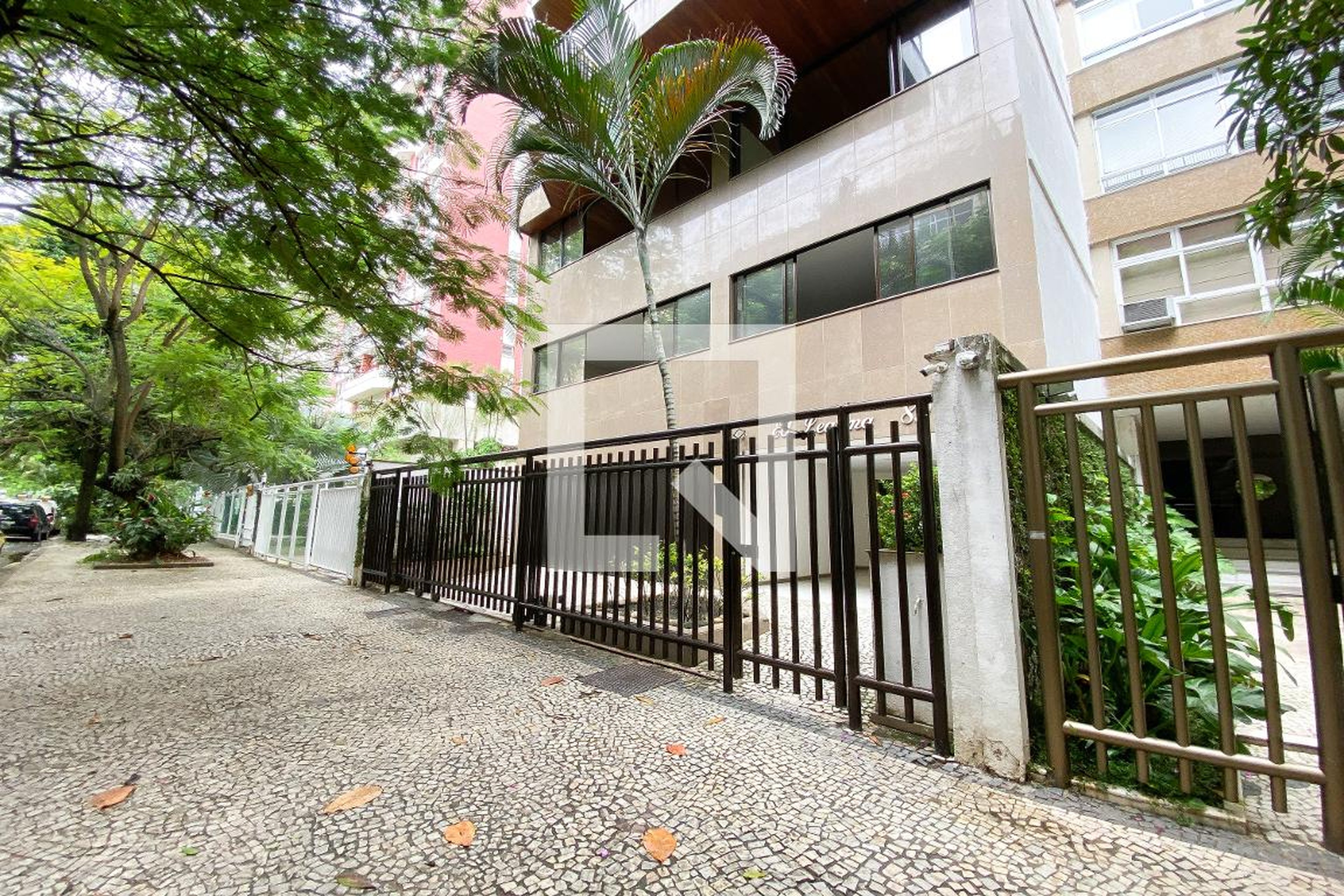 Fachada Edifício Leanna