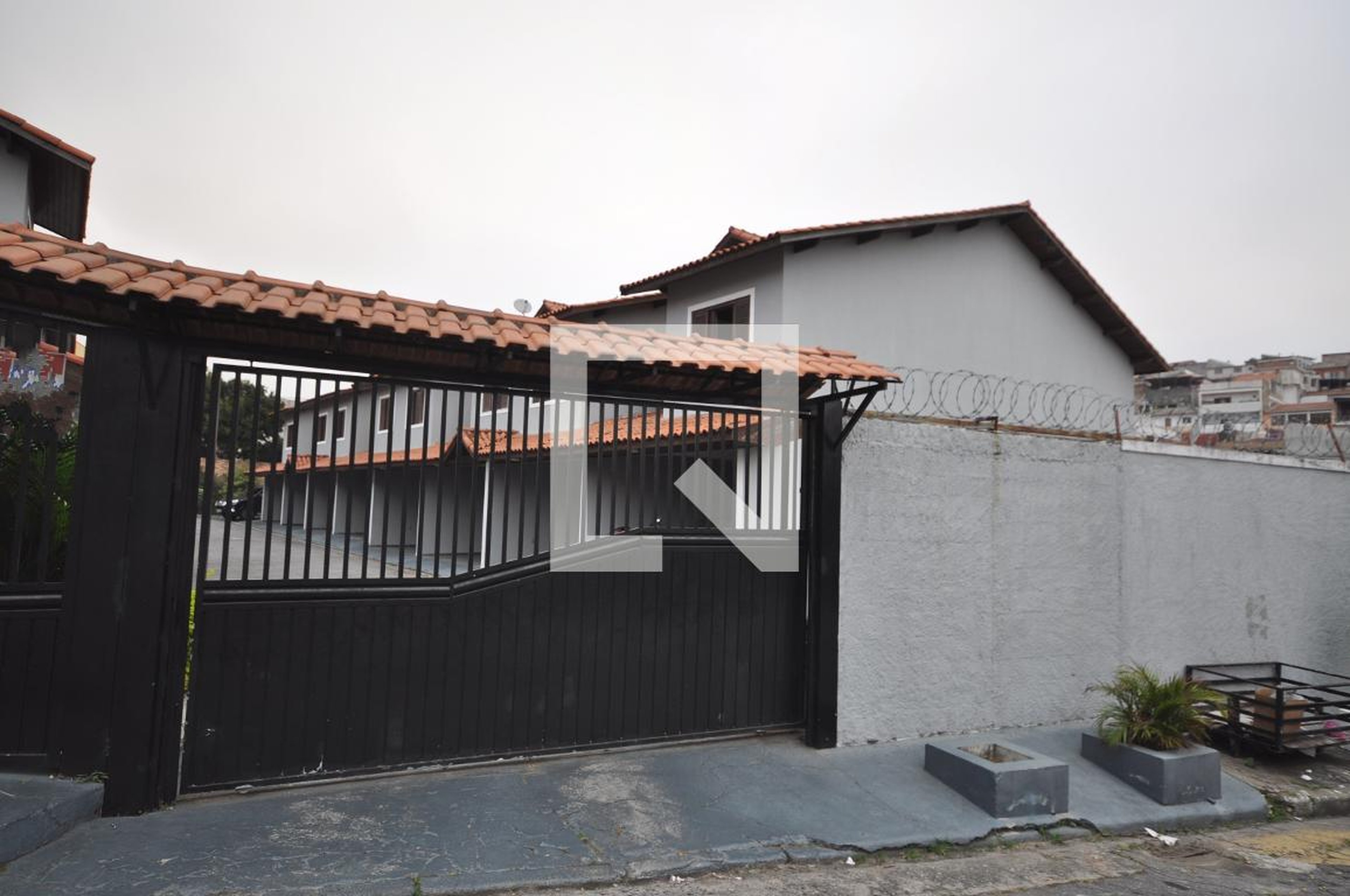 Fachada Condomínio em Rua Doutor Lauro Muniz Barreto, 361