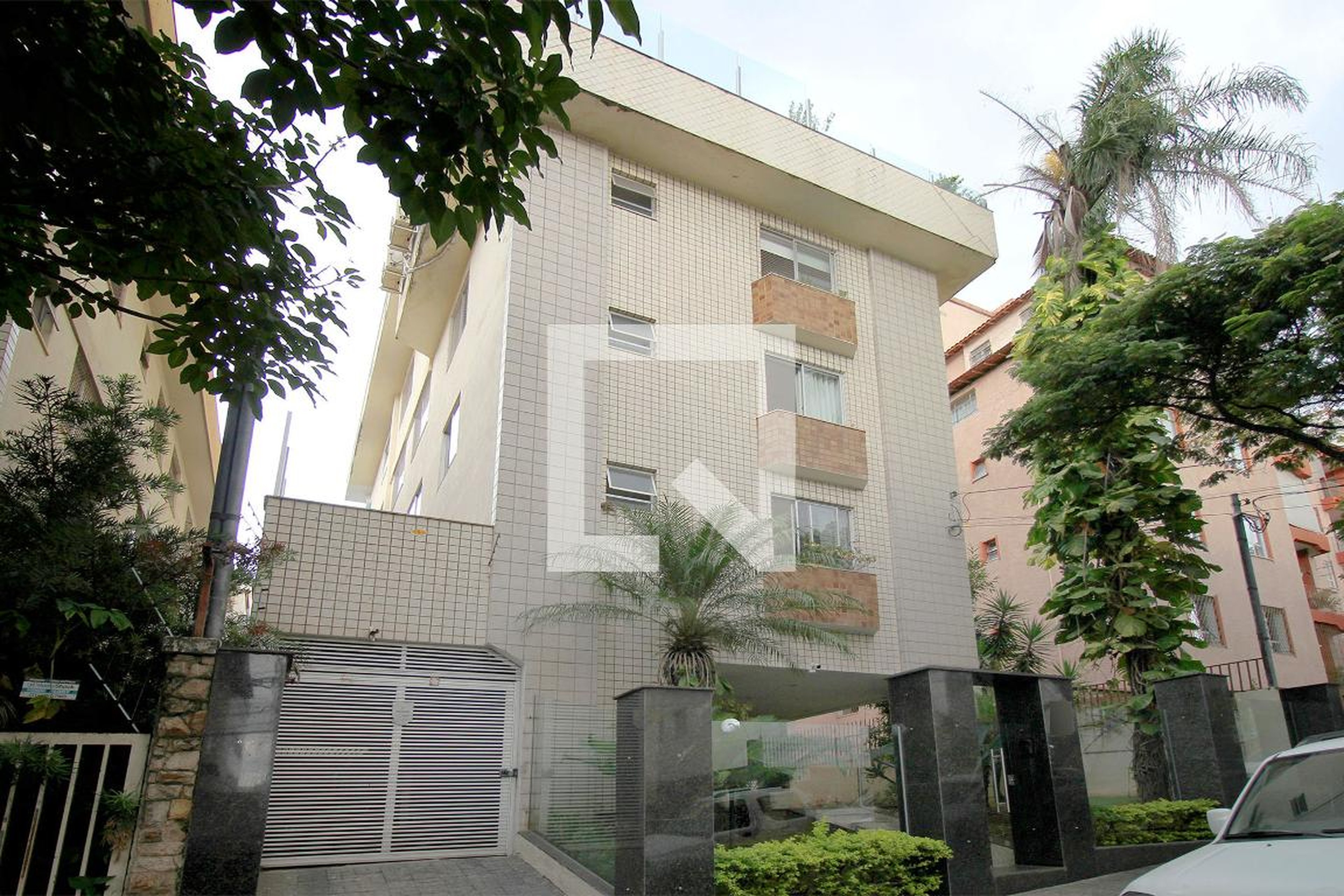 Fachada Condomínio em Rua Carvalhais de Paiva, 280