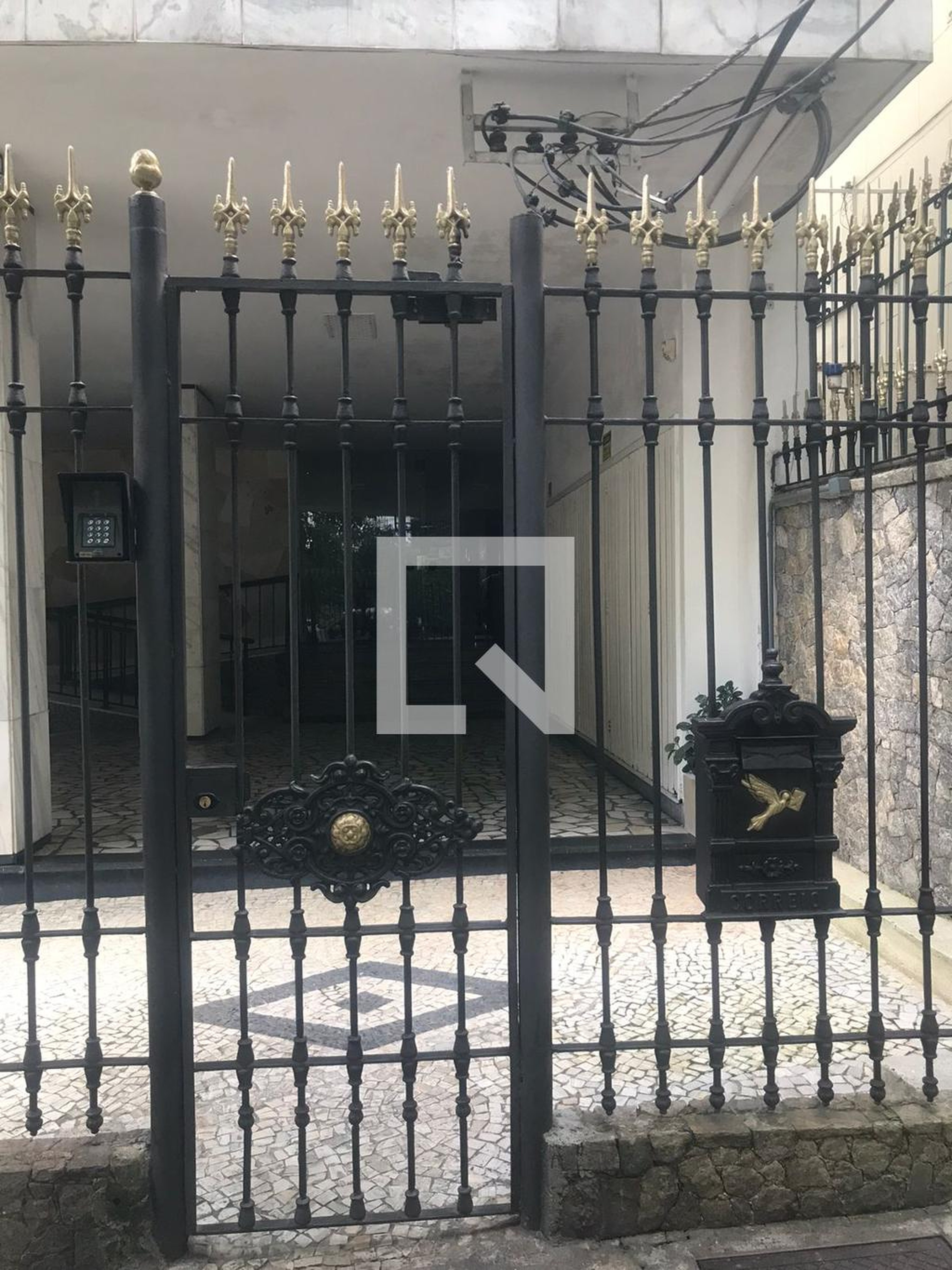 Fachada do Prédio Condomínio em Rua Homem de Melo, 56