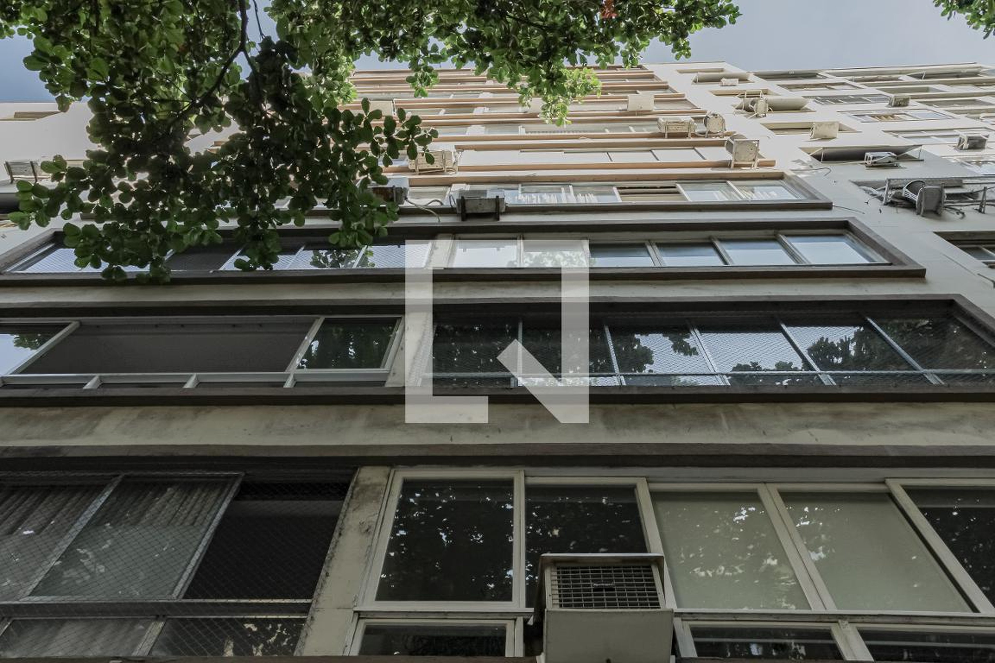 Fachada do Prédio Condomínio San Rose