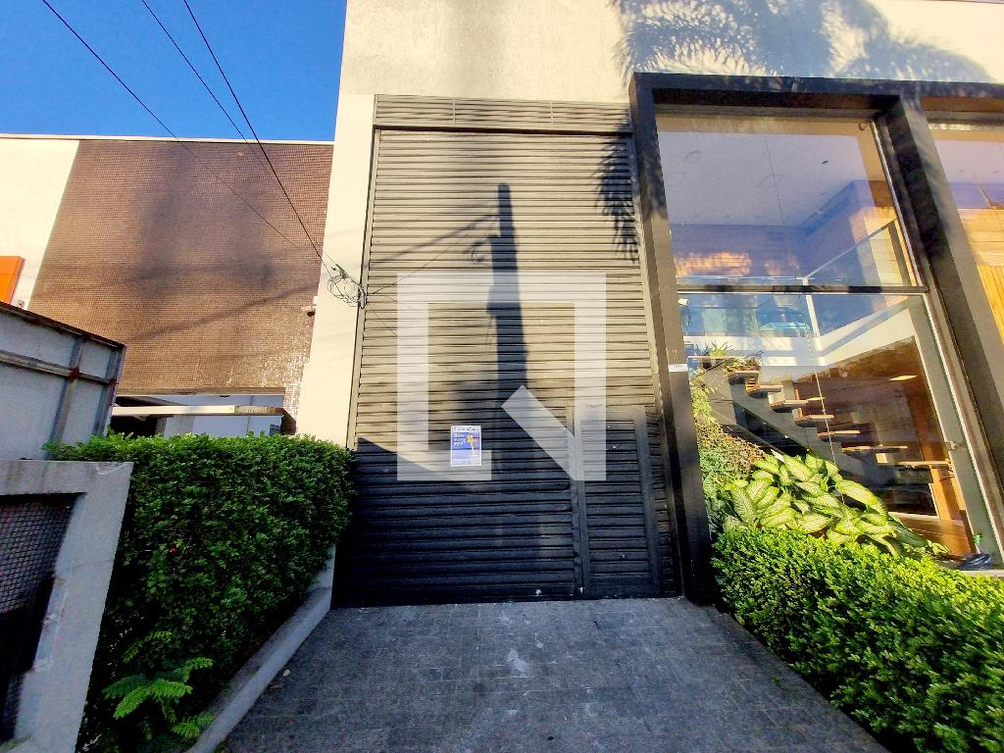 Fachada Condomínio em Rua Alvarenga, 1370