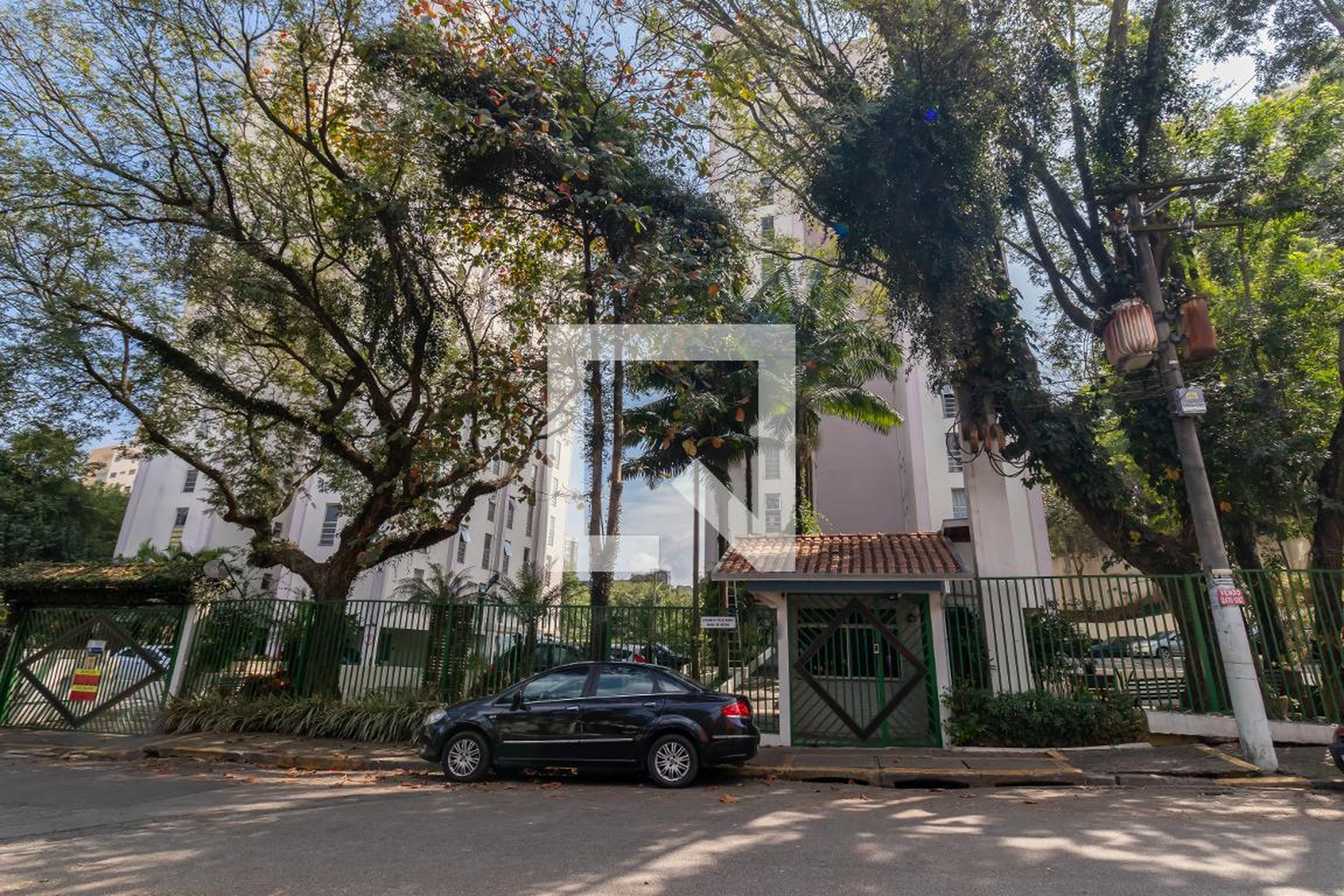 Fachada do Condomínio Condomínio Colinas de Santana