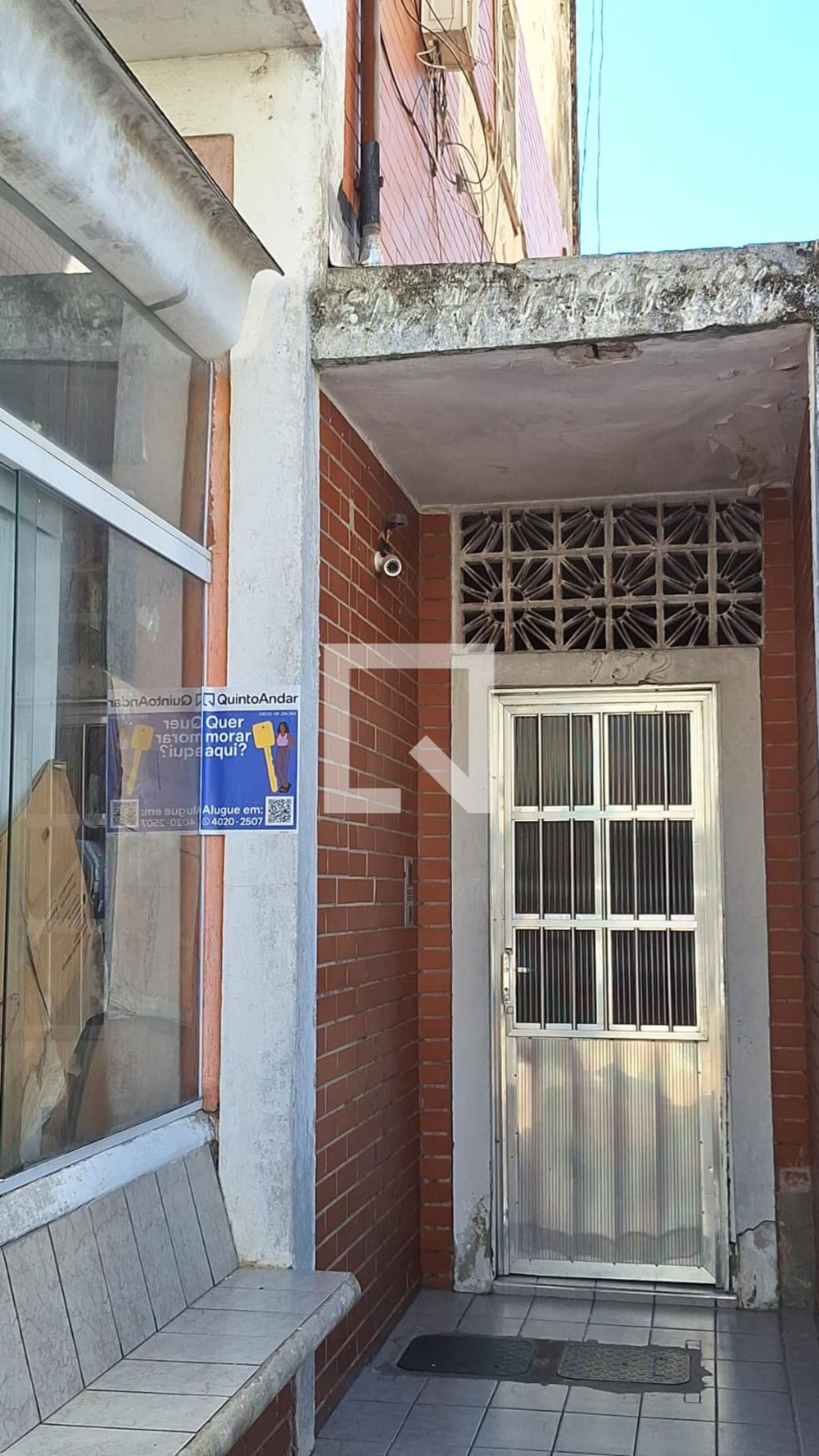 Fachada Condomínio em Rua Honduras, 132