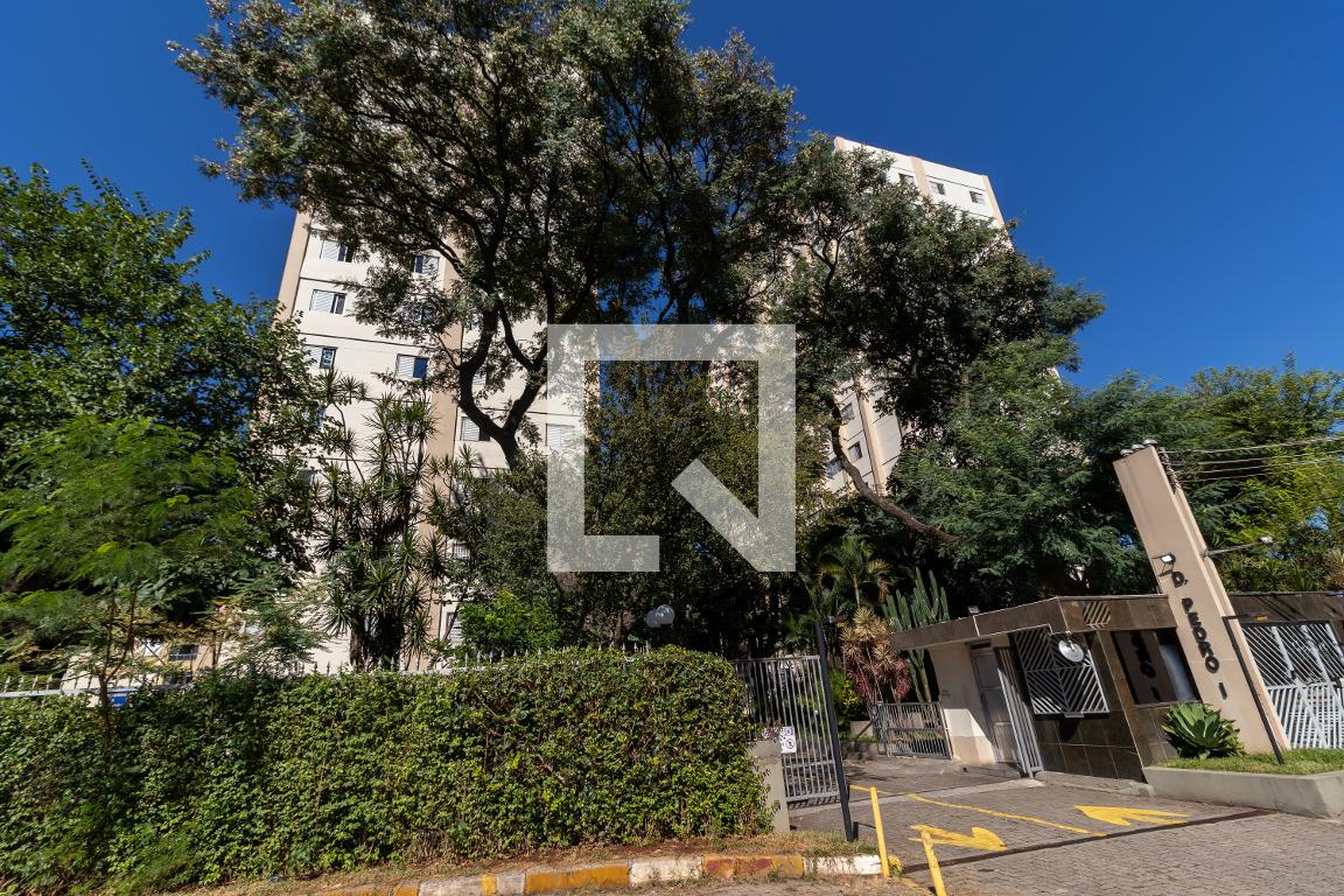 Fachada do Condomínio Edifício D Pedro I e II