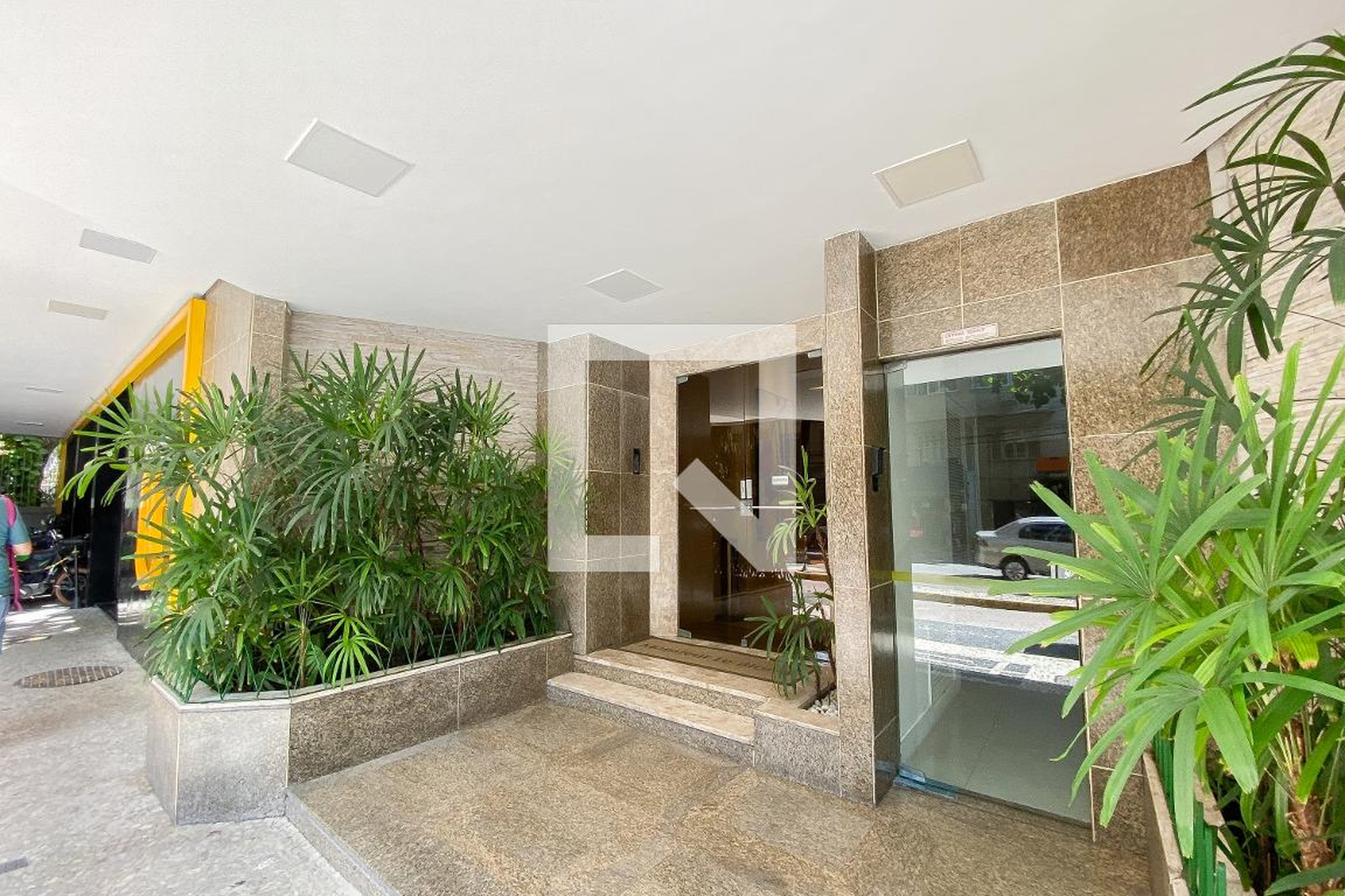 Fachada Condomínio Monsieur Le Blond